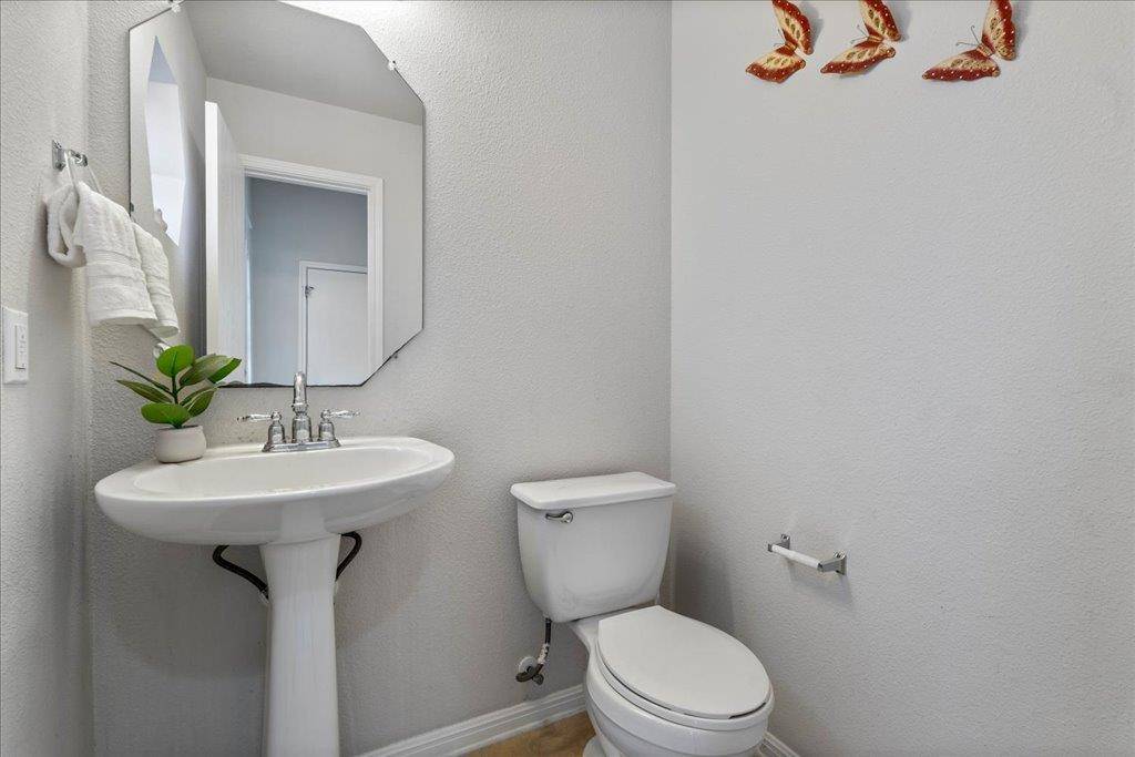 Hutto, TX 78634,327 Lakemont DR