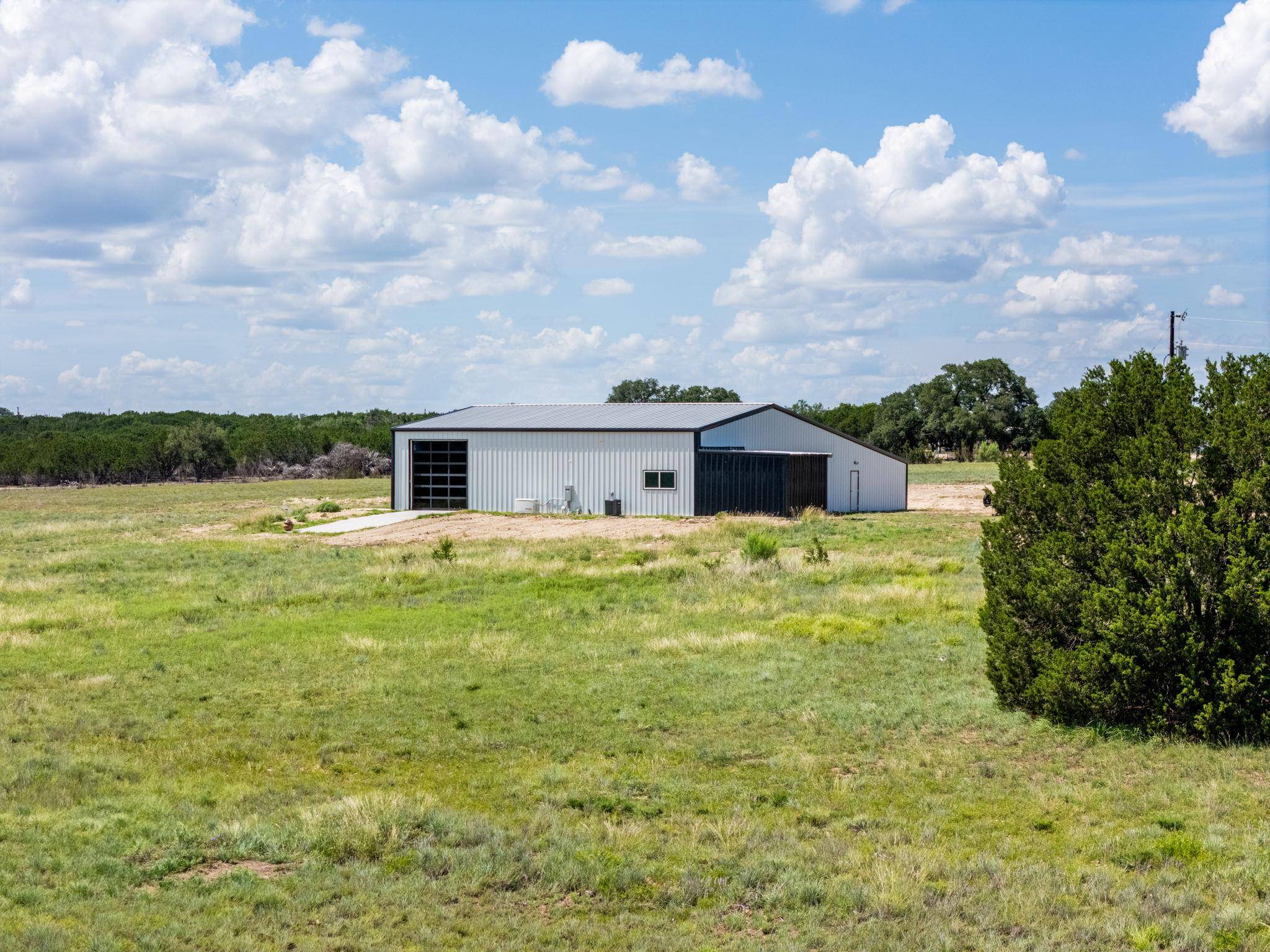 Lampasas, TX 76550,6805 County Road 2001
