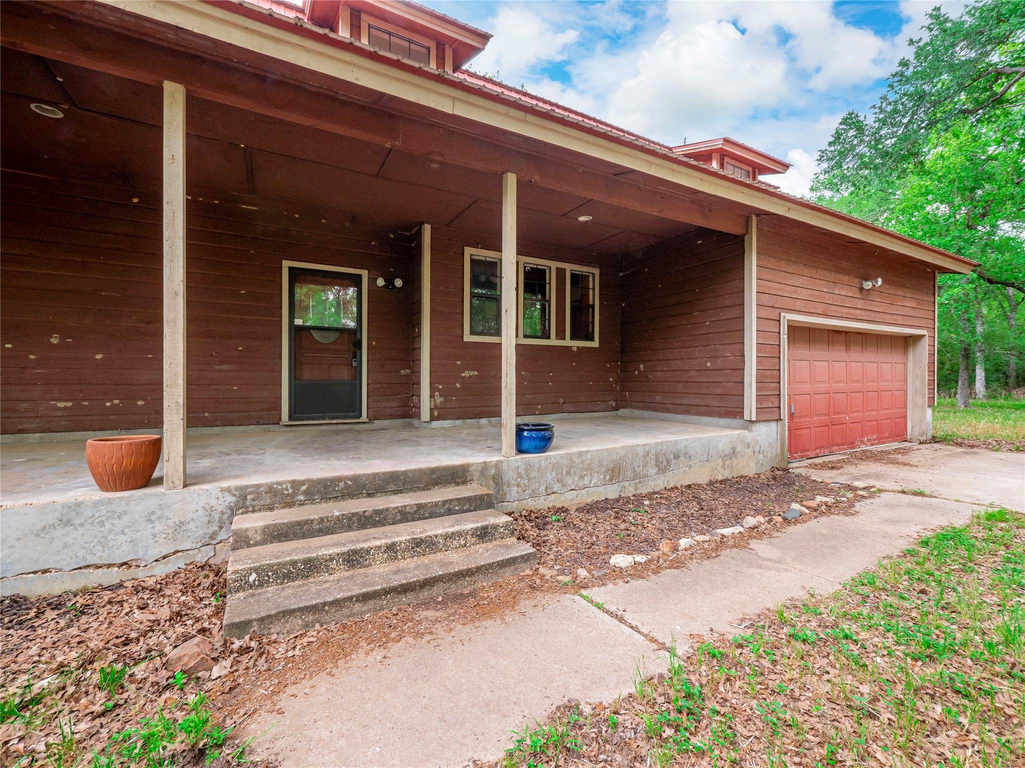 Lockhart, TX 78644,222 Indiana RD