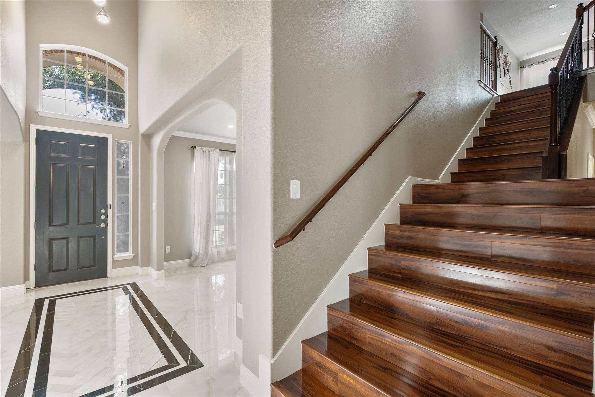 Austin, TX 78736,7601 Crackling Creek DR
