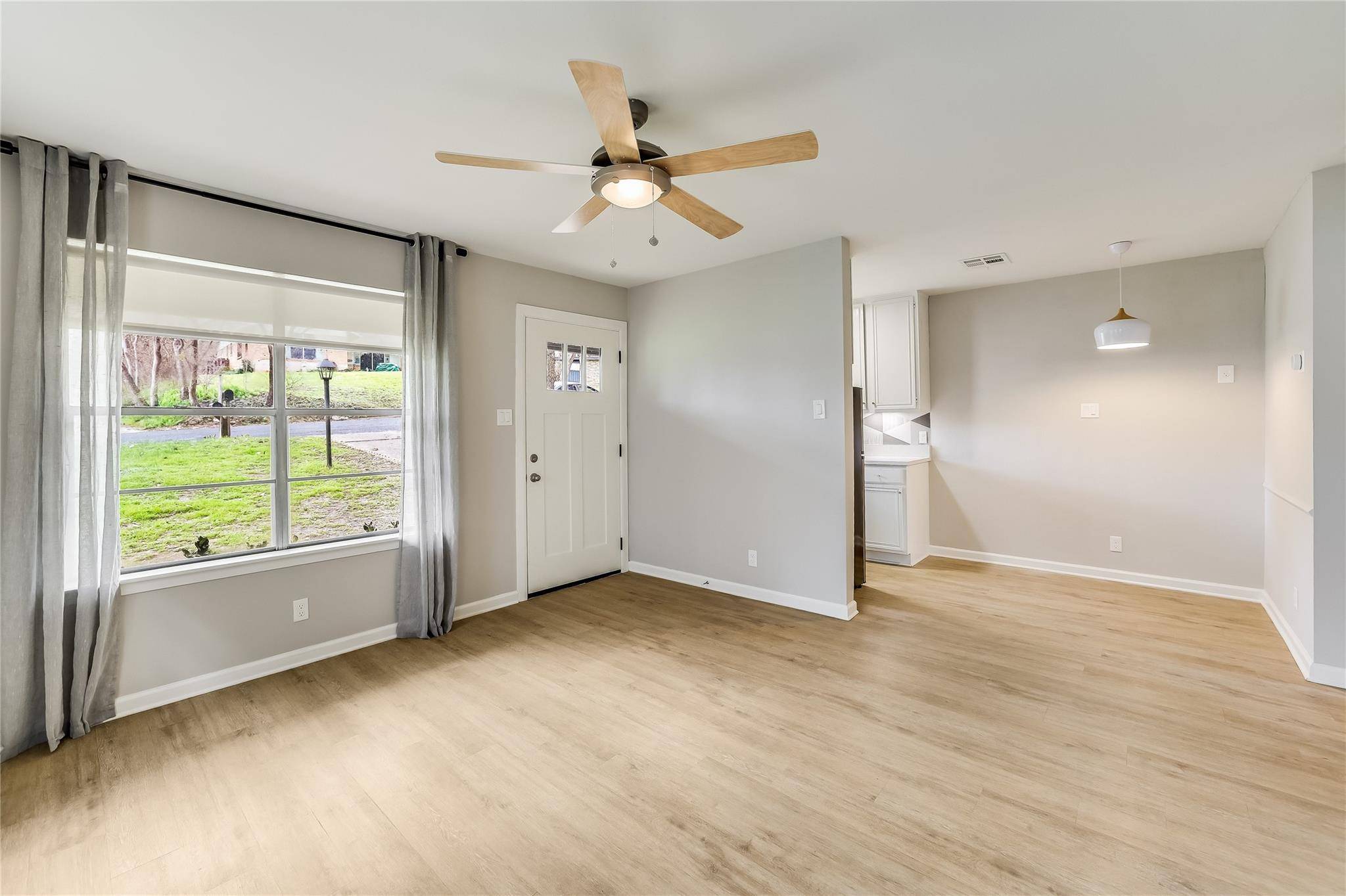 Austin, TX 78741,1612 Elmhurst DR #B