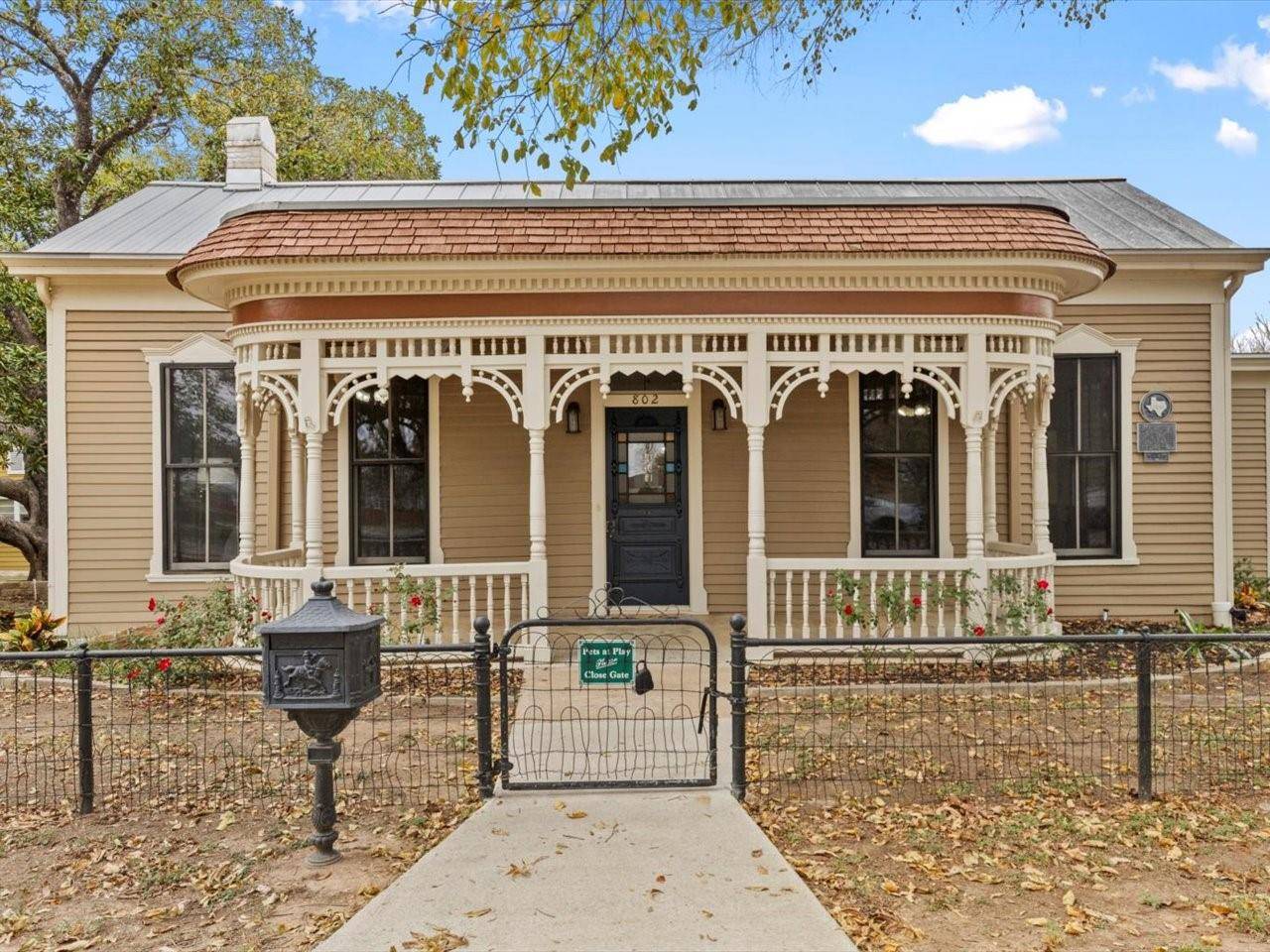 Bastrop, TX 78602,802 Main ST