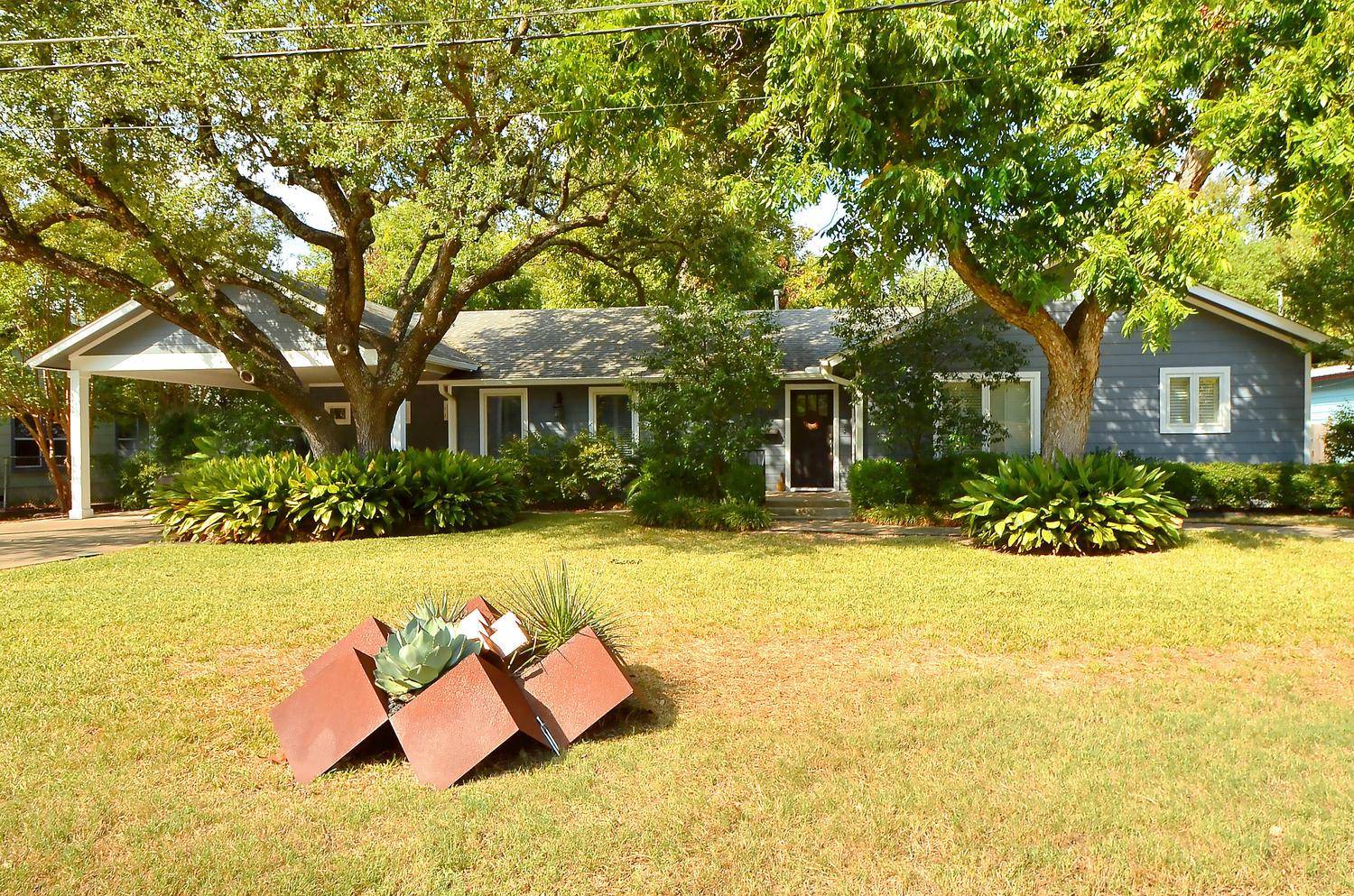 Austin, TX 78756,5018 Shoal Creek BLVD