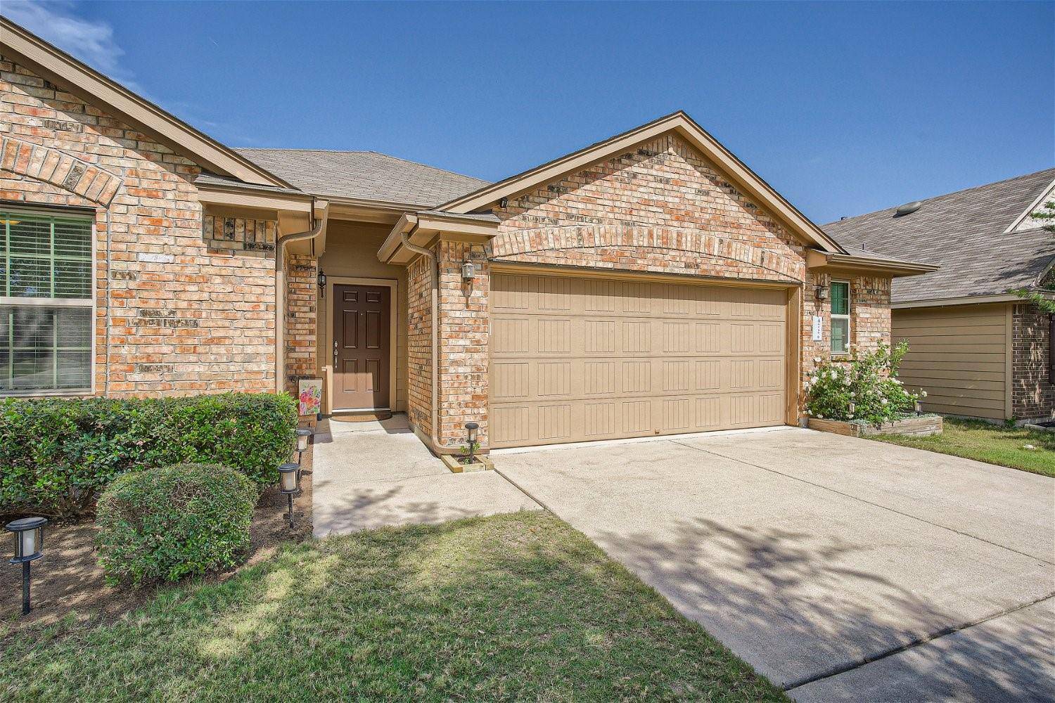 Kyle, TX 78640,472 Bottle Brush DR