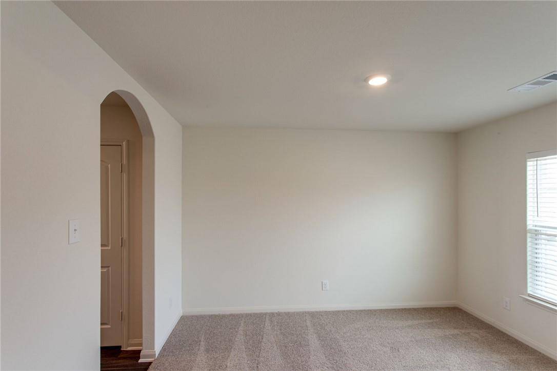 Jarrell, TX 76537,196 Allington CIR
