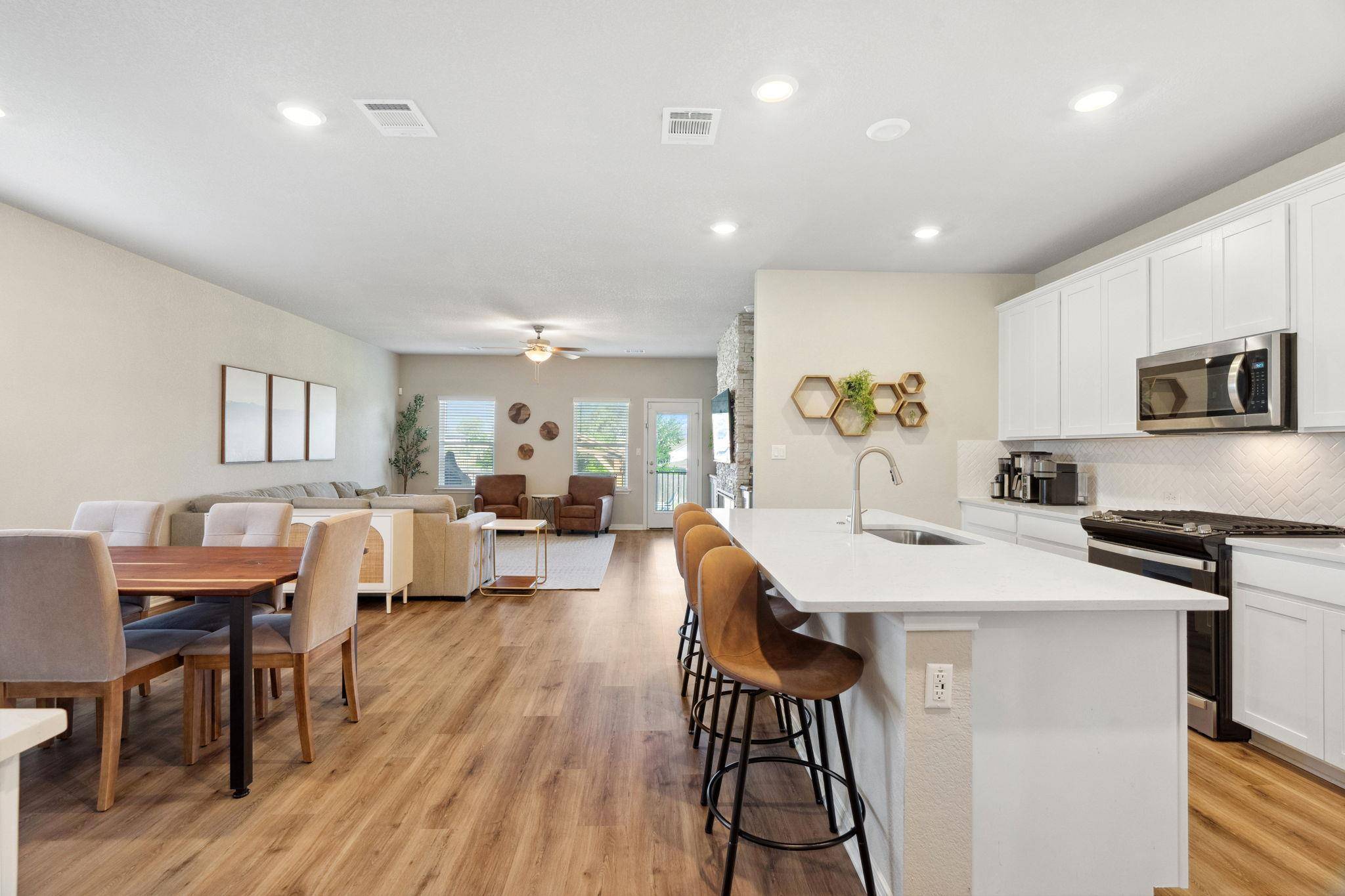 Georgetown, TX 78628,1116 View DR