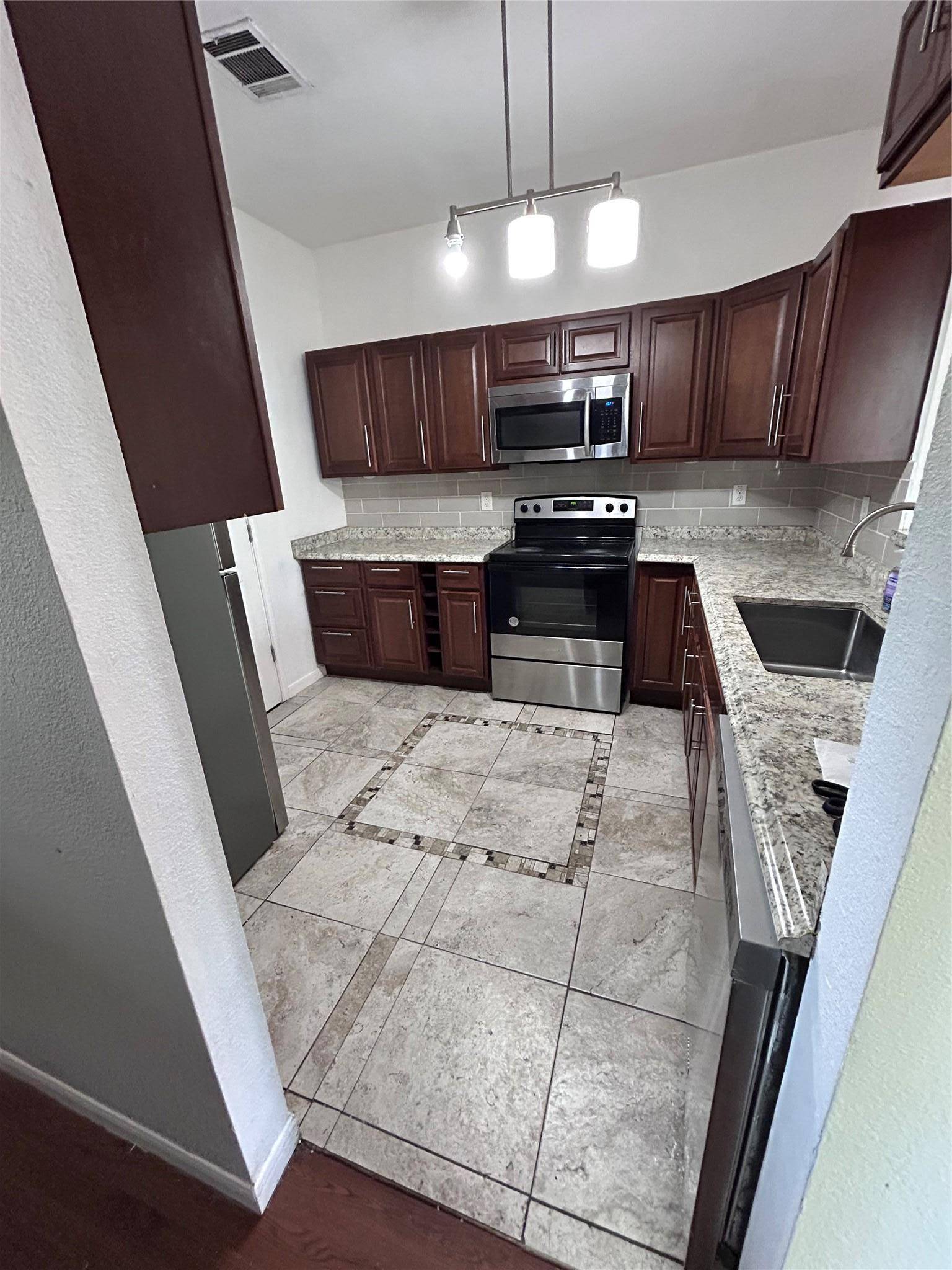 Austin, TX 78744,5708 Spring Meadow RD