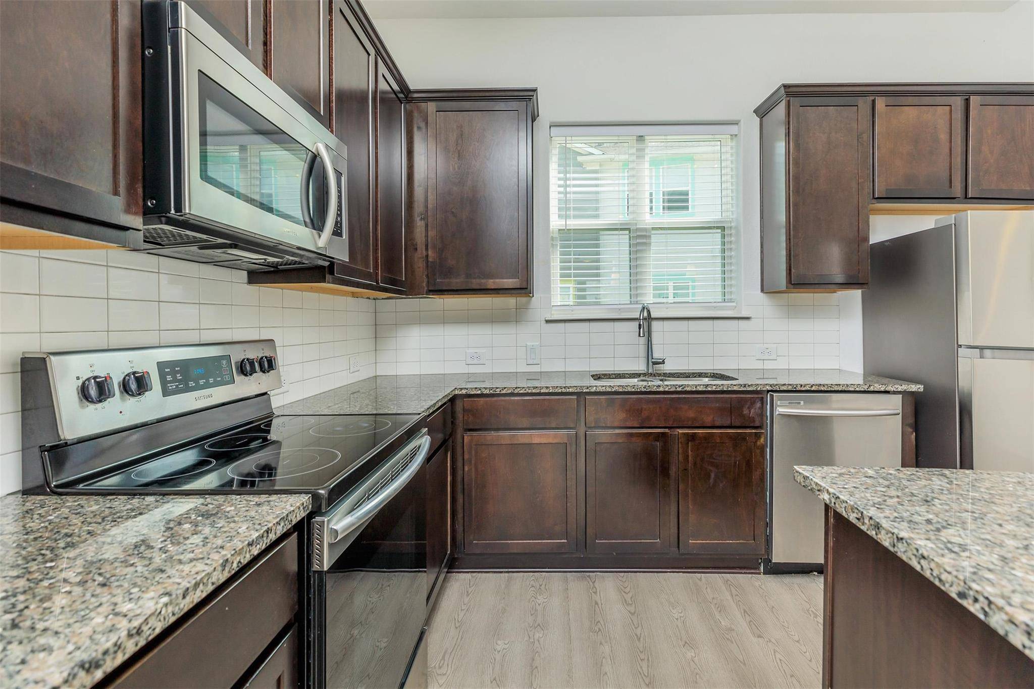 Leander, TX 78641,425 Ozark TRL #425oz