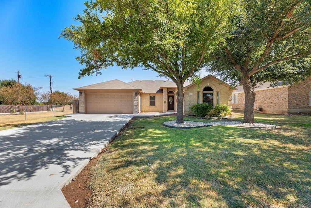 Taylor, TX 76574,3000 Greenlawn ST