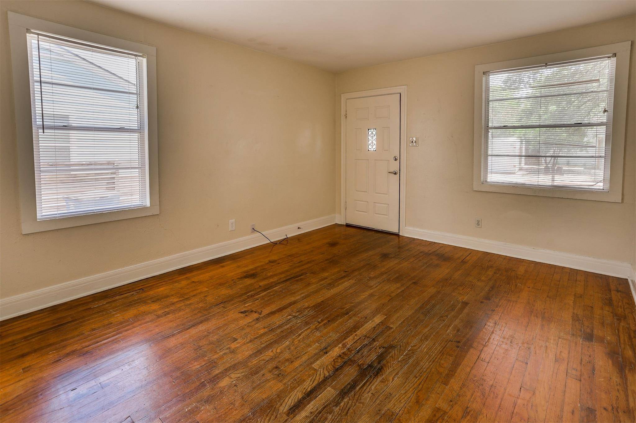 Austin, TX 78751,5504 Avenue F #1
