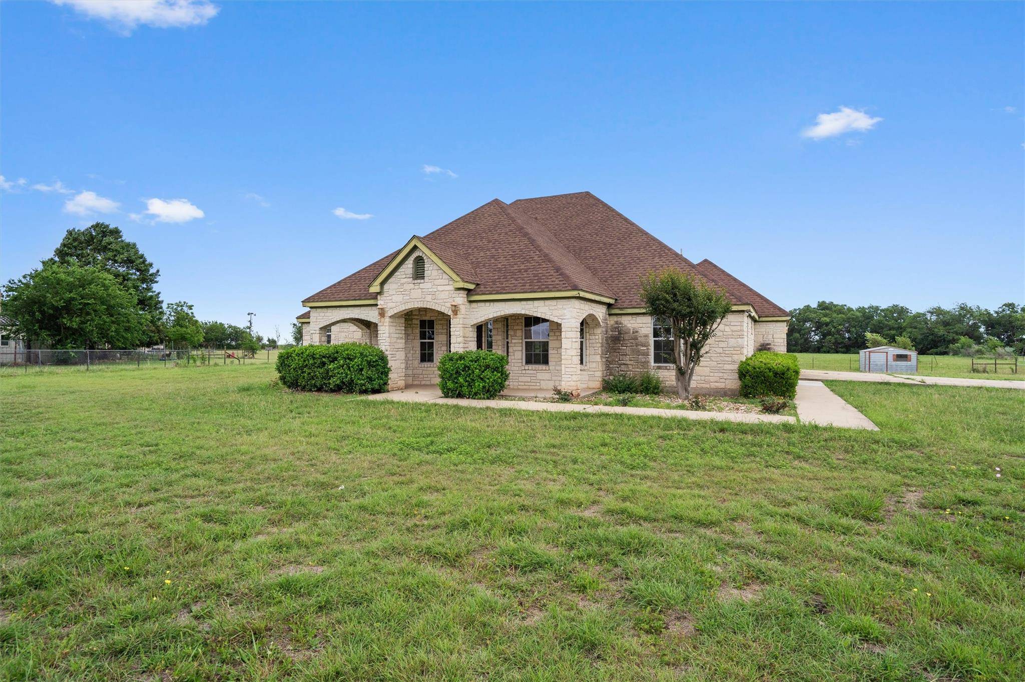 Taylor, TX 76574,130 Cotton Rows LN