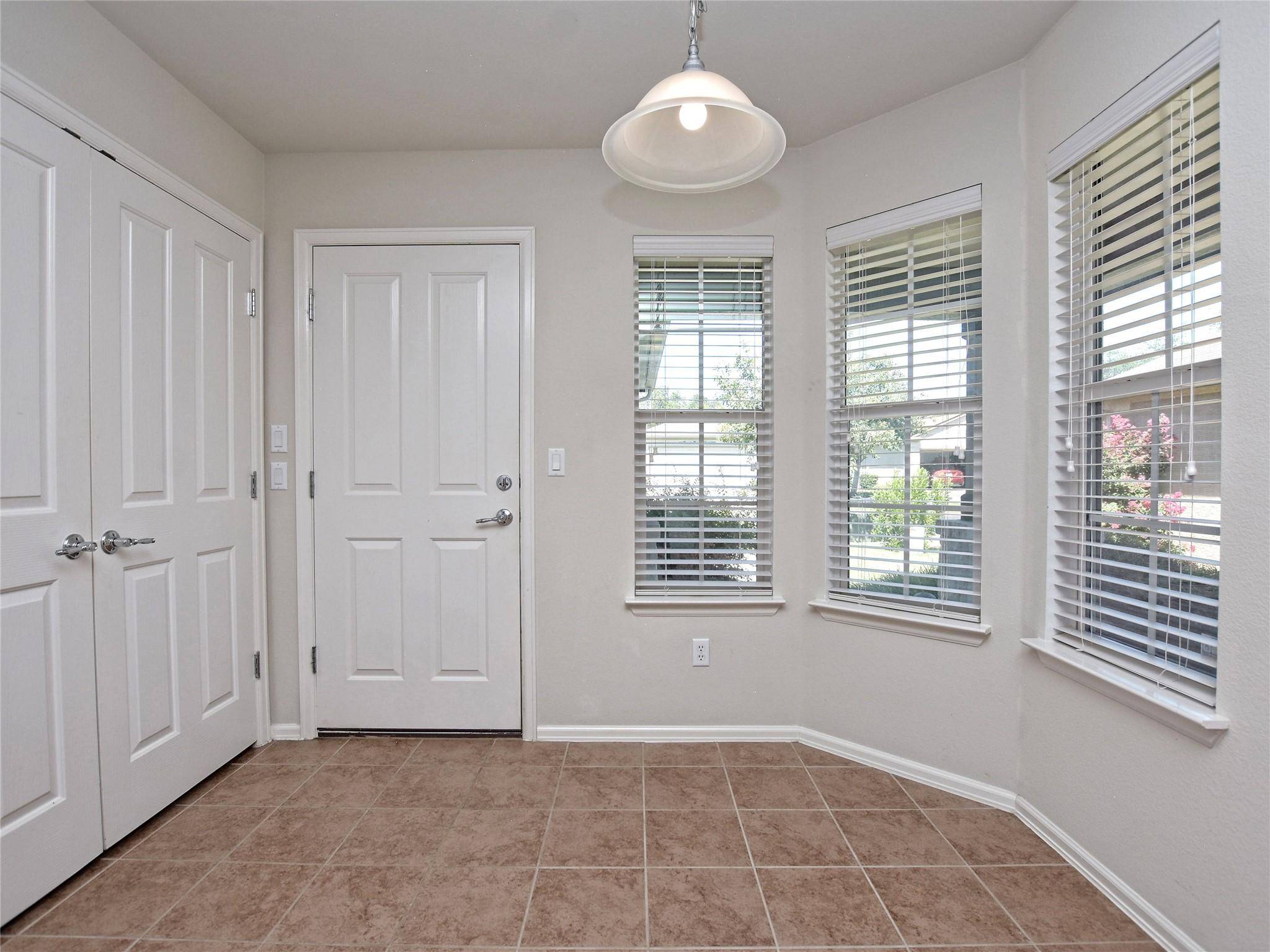 Georgetown, TX 78633,522 Salt Creek LN
