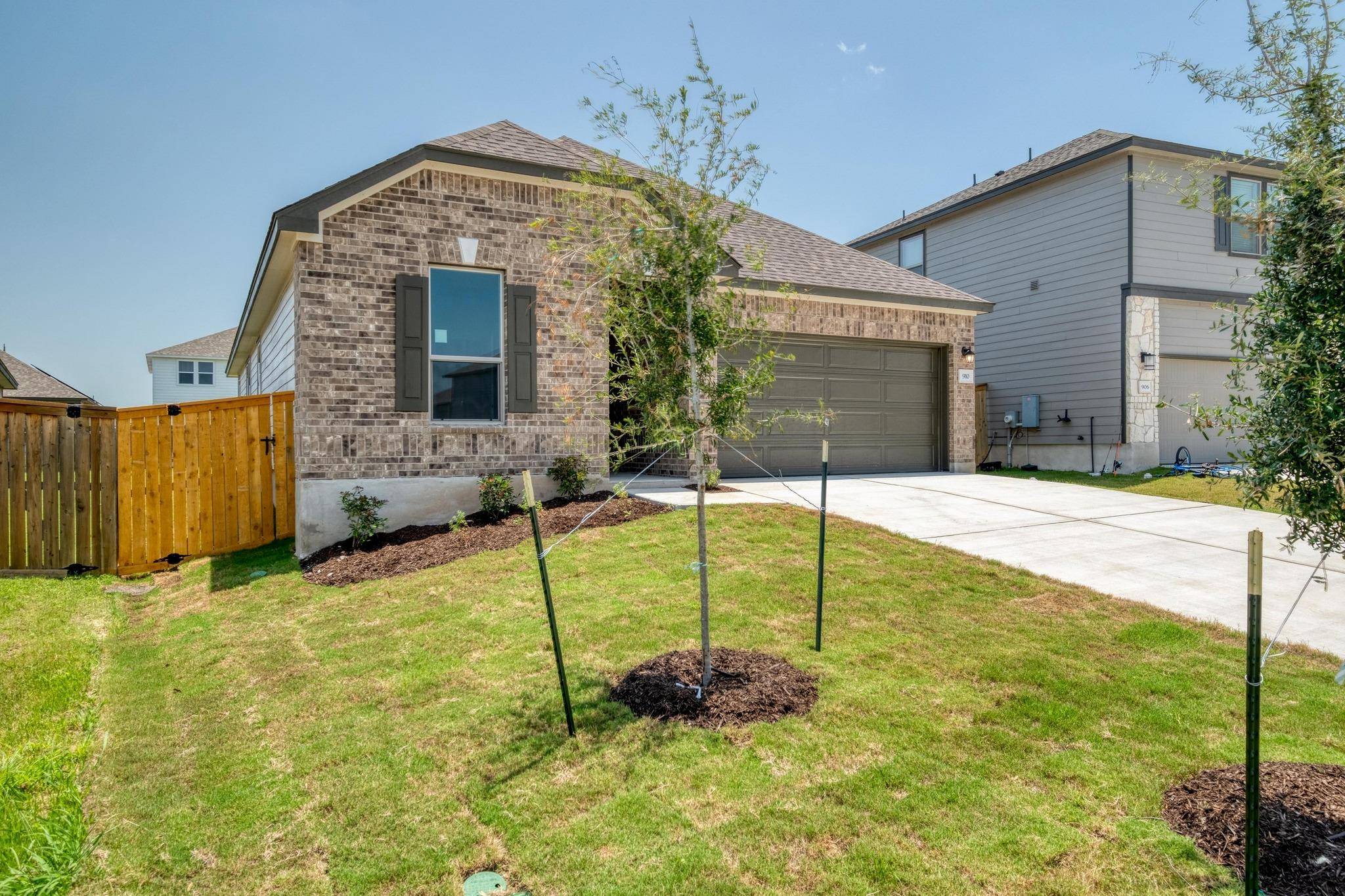 Jarrell, TX 76537,910 Yellow Ribbon CV