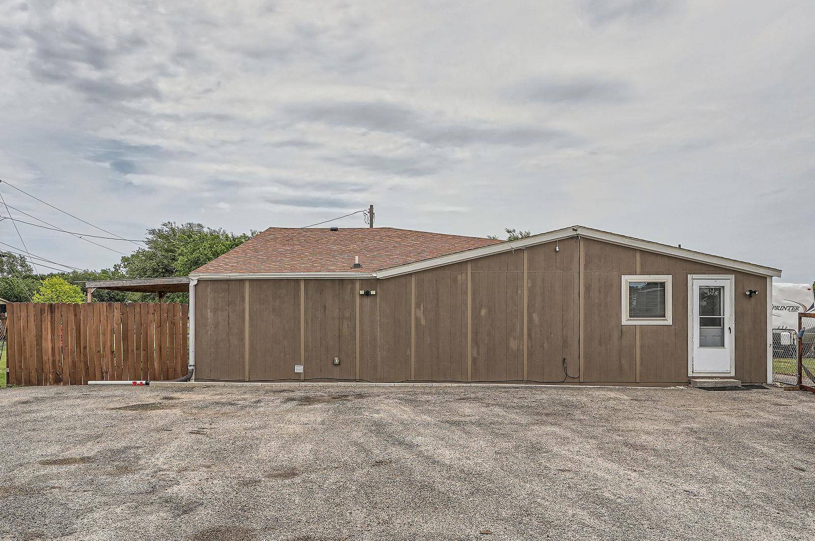Maxwell, TX 78656,27 Blake RD