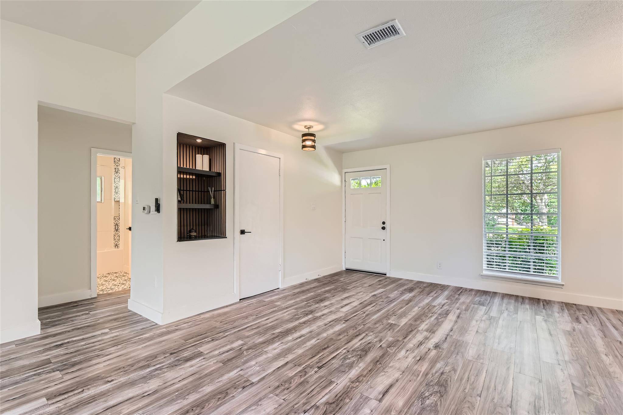 Austin, TX 78757,8001 Parkdale DR