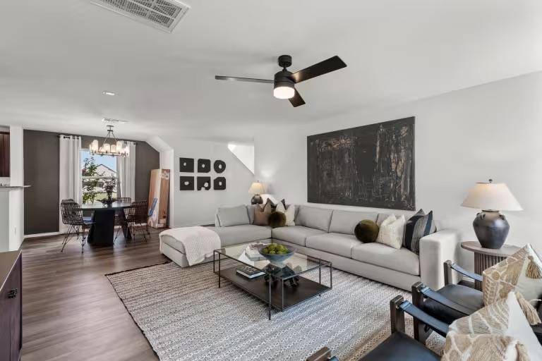 Buda, TX 78610,352 Kapok ST