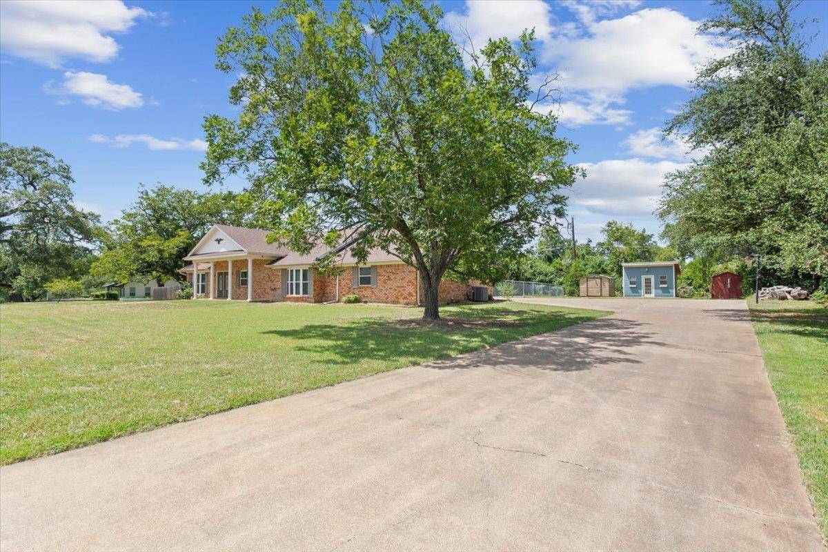 Belton, TX 76513,504 E 24th Ave