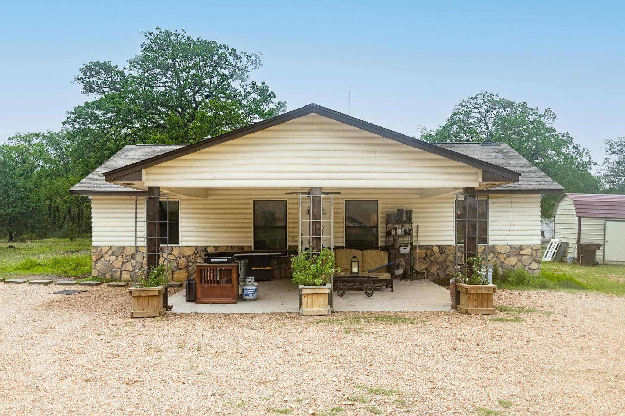 Smithville, TX 78957,326 Zapalac RD