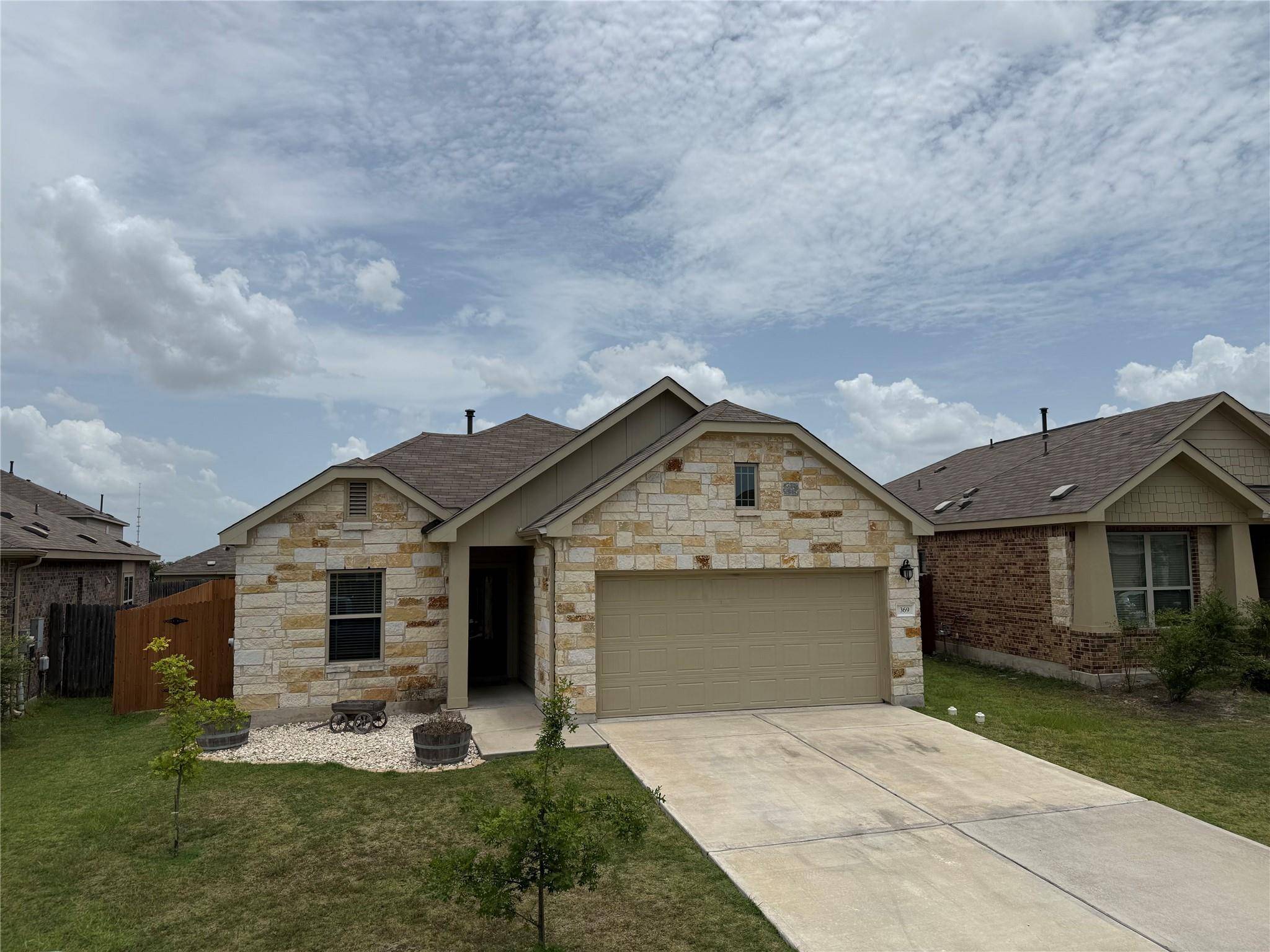 Buda, TX 78610,369 Shale CIR