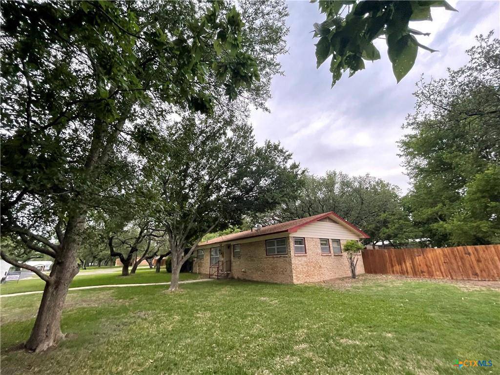 Lampasas, TX 76550,1405 W North Ave