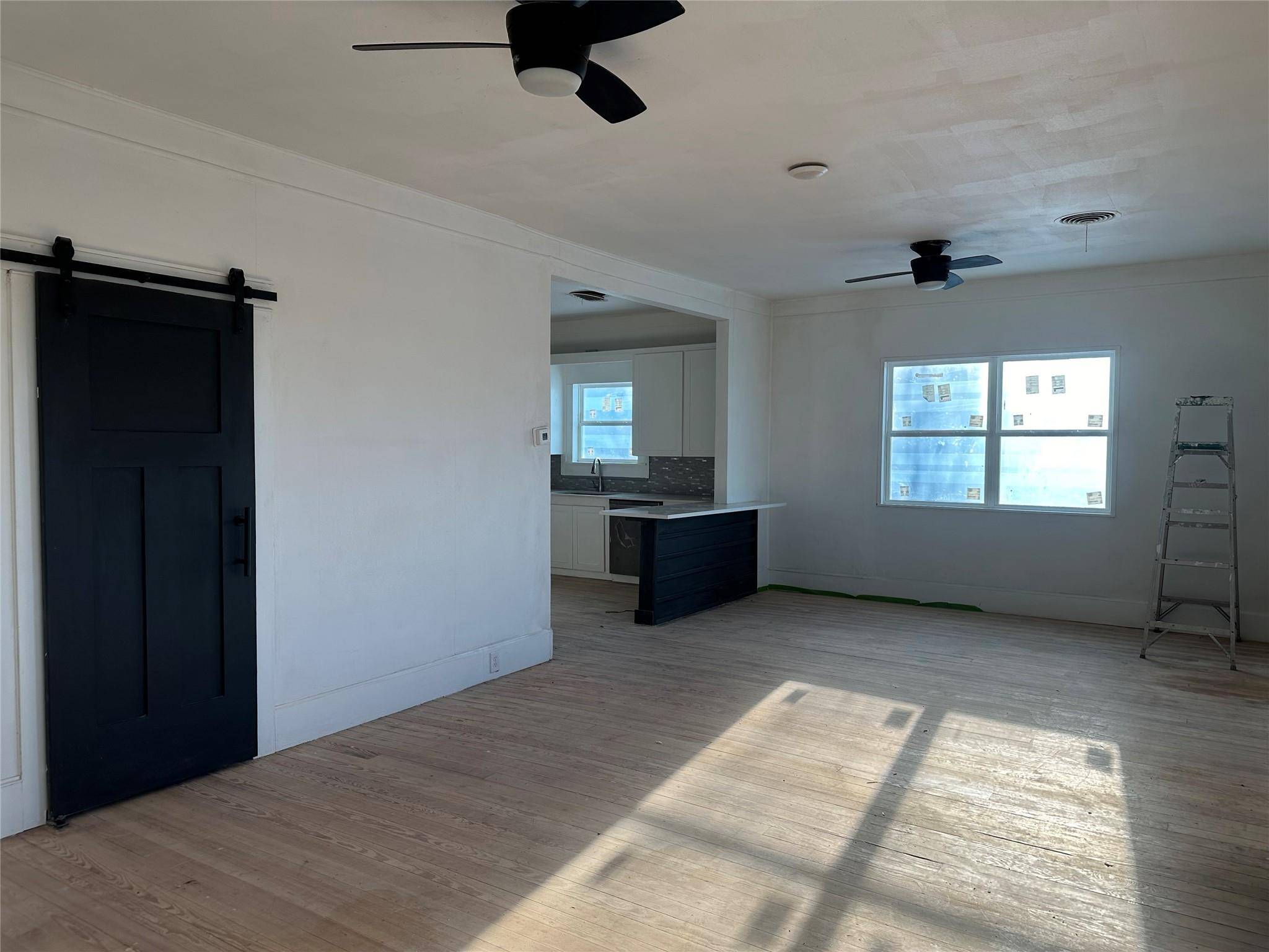 Llano, TX 78643,405 East College ST