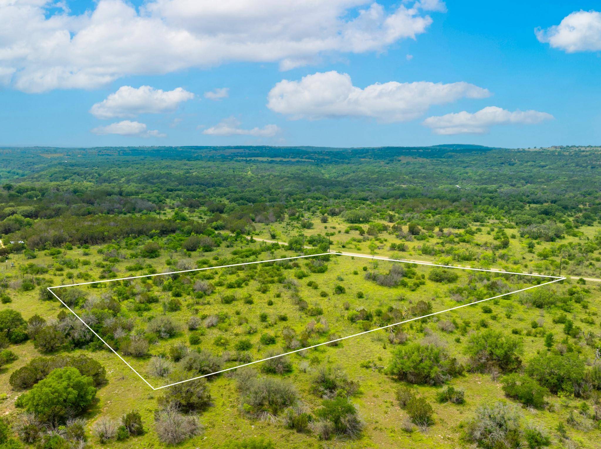 Dripping Springs, TX 78620,00 Whitetail DR