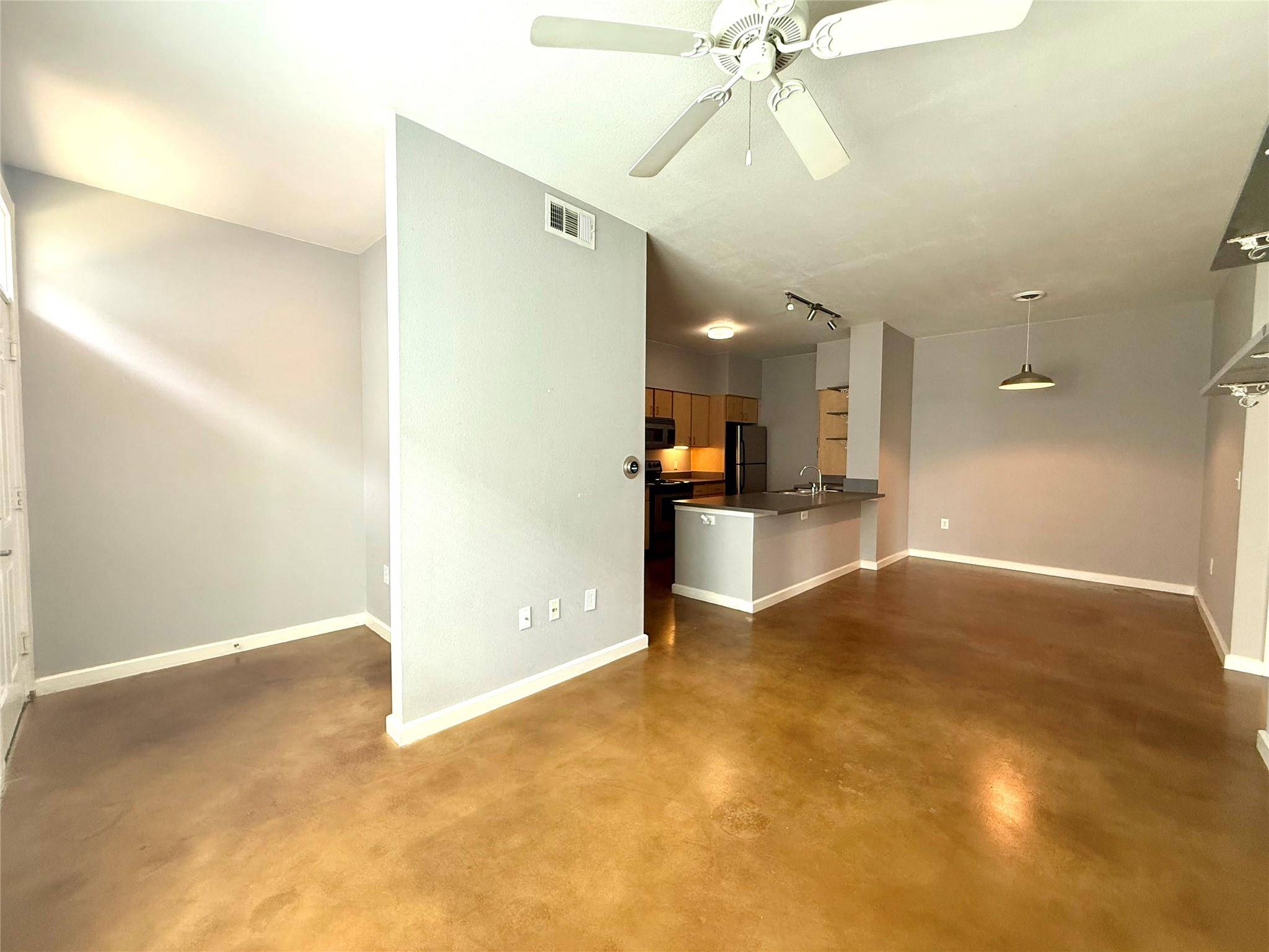 Austin, TX 78741,1201 Grove BLVD #801