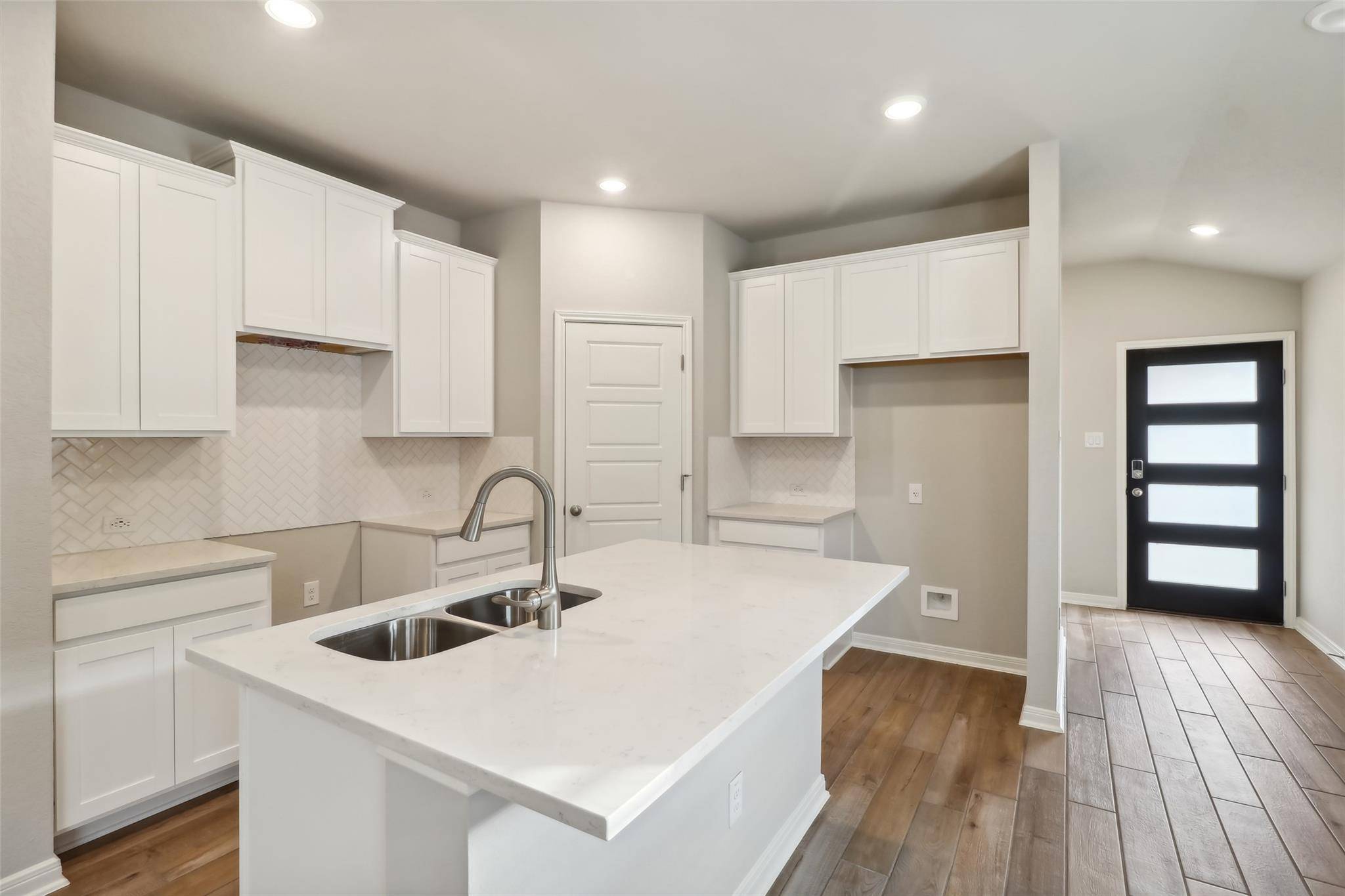 Georgetown, TX 78628,832 Sun Grove TRL