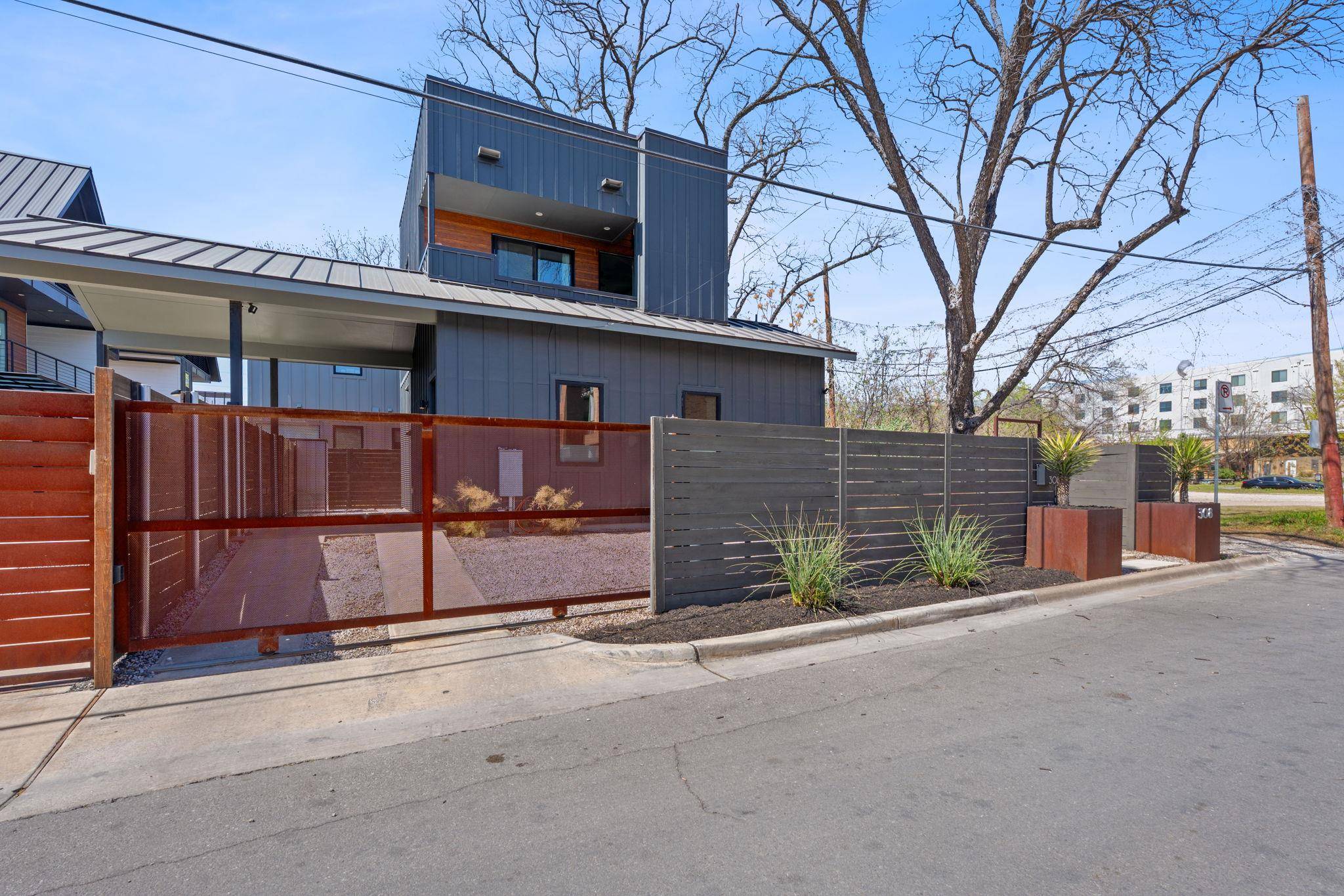 Austin, TX 78702,308 Onion ST