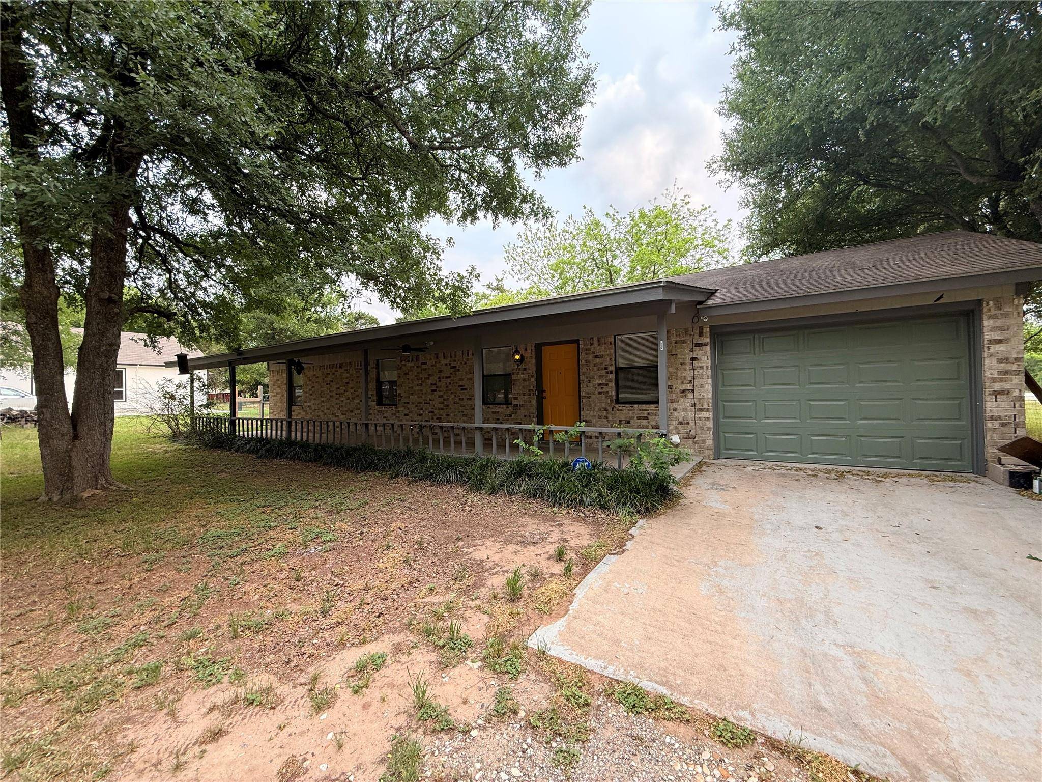 Bastrop, TX 78602,121 LBA DR