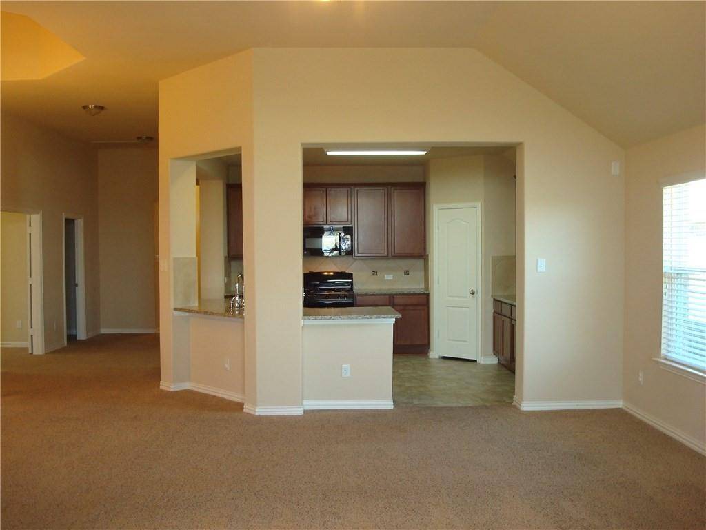 Buda, TX 78610,168 Maxmillion LN