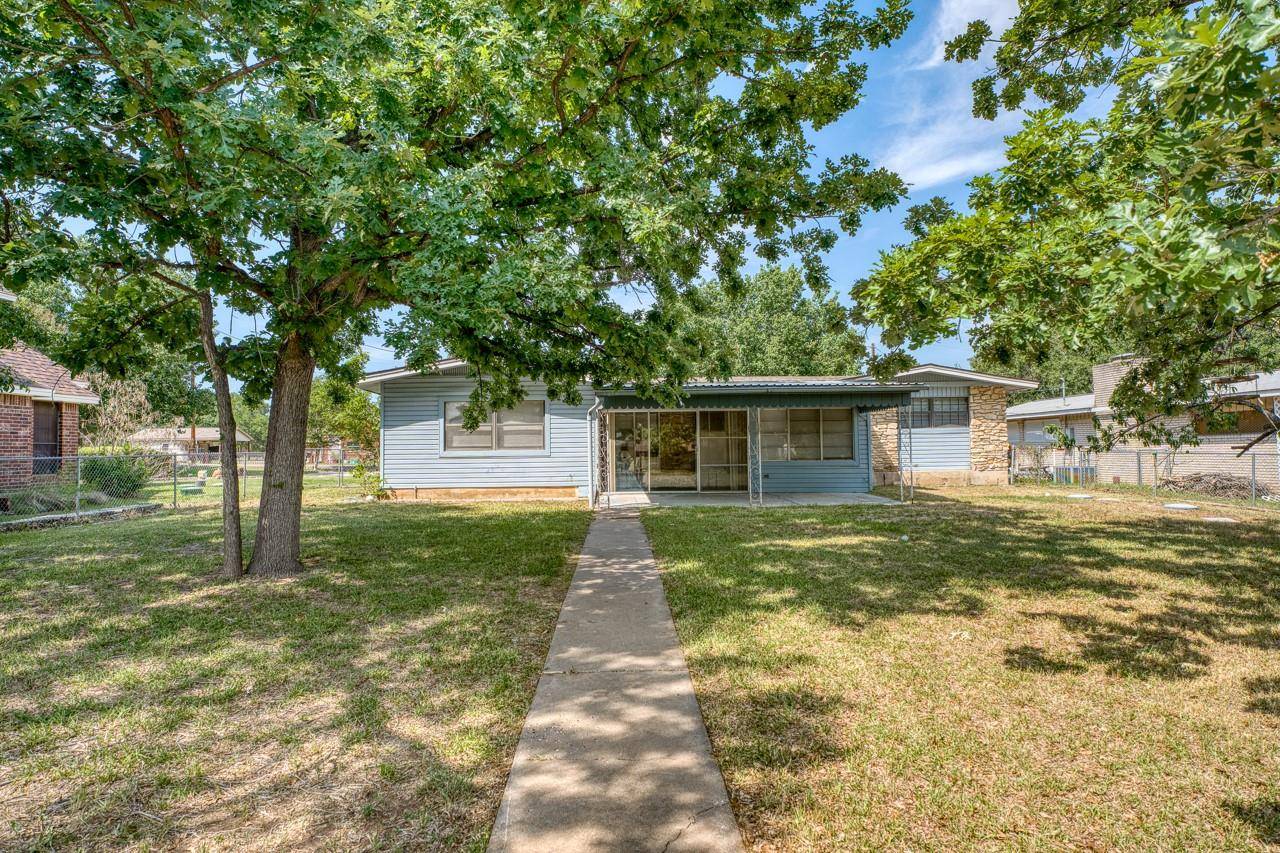 Highland Haven, TX 78654,111 Dove RD
