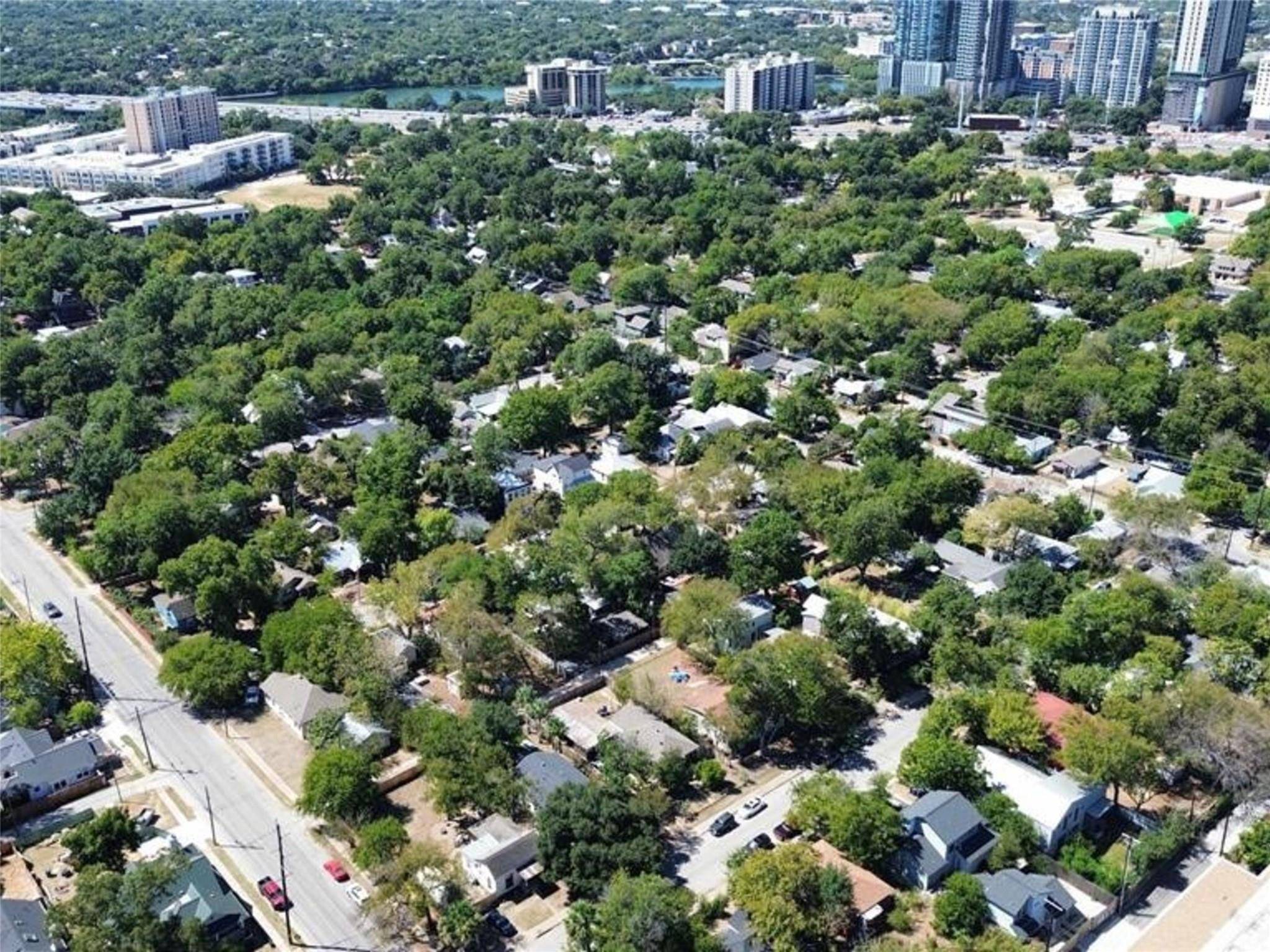 Austin, TX 78702,1504 Willow ST