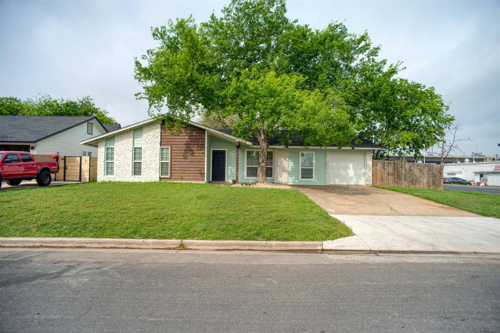 Austin, TX 78758,8512 Remington LN