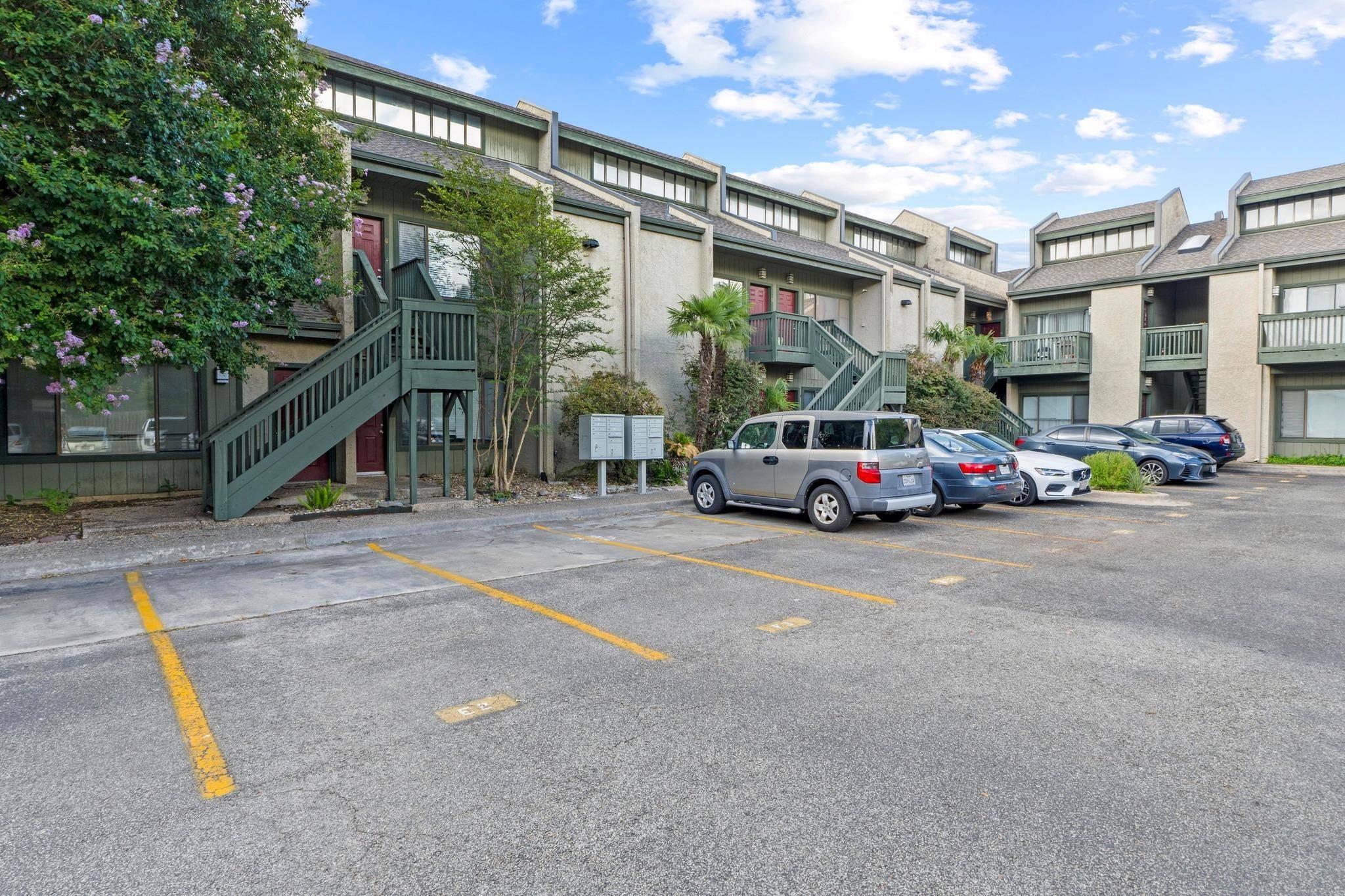 Austin, TX 78751,601 Nelray BLVD #12