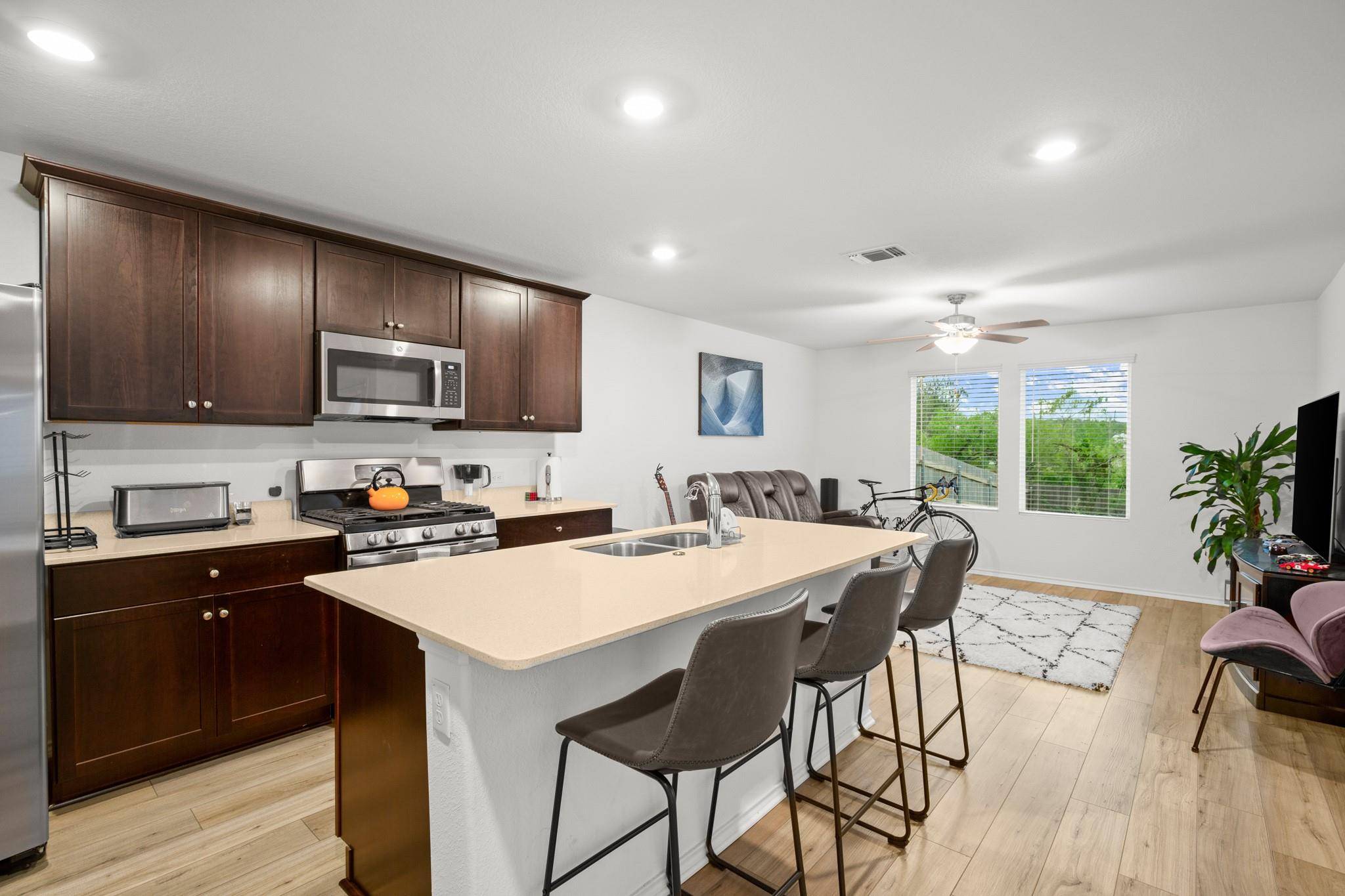 Del Valle, TX 78617,7304 Sparkling Light DR #B