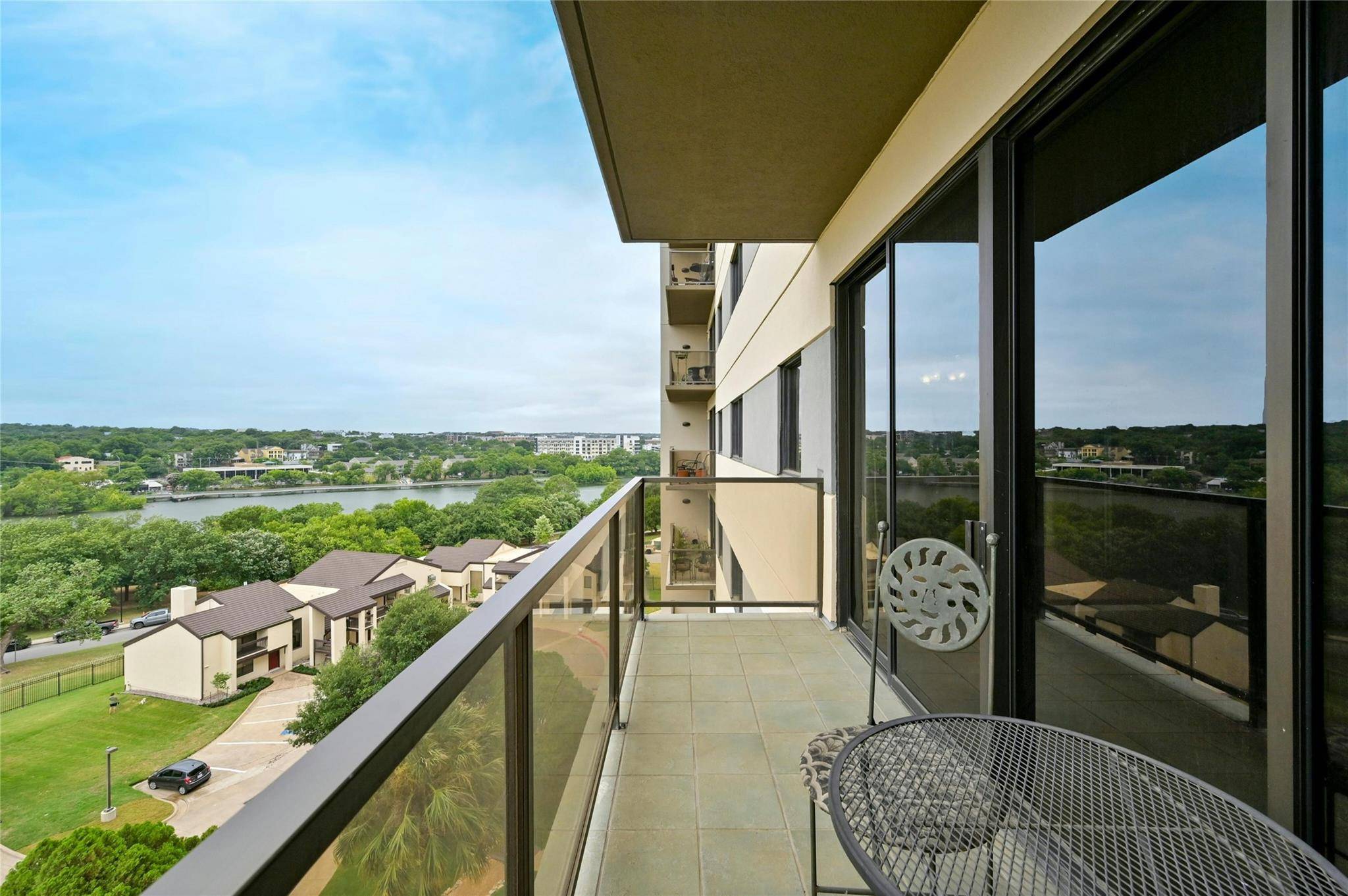Austin, TX 78701,40 N Interstate Highway 35 #8C1