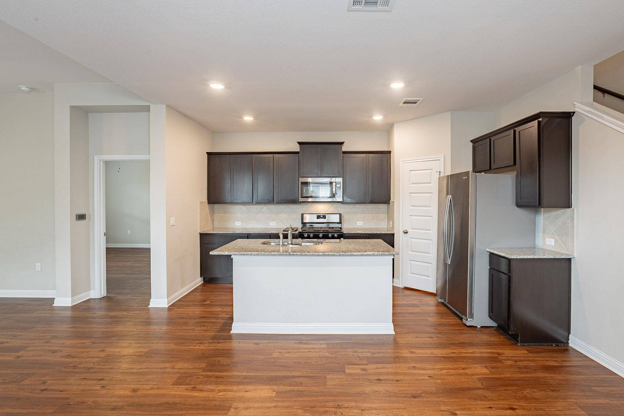 Austin, TX 78744,8104 McKamy DR