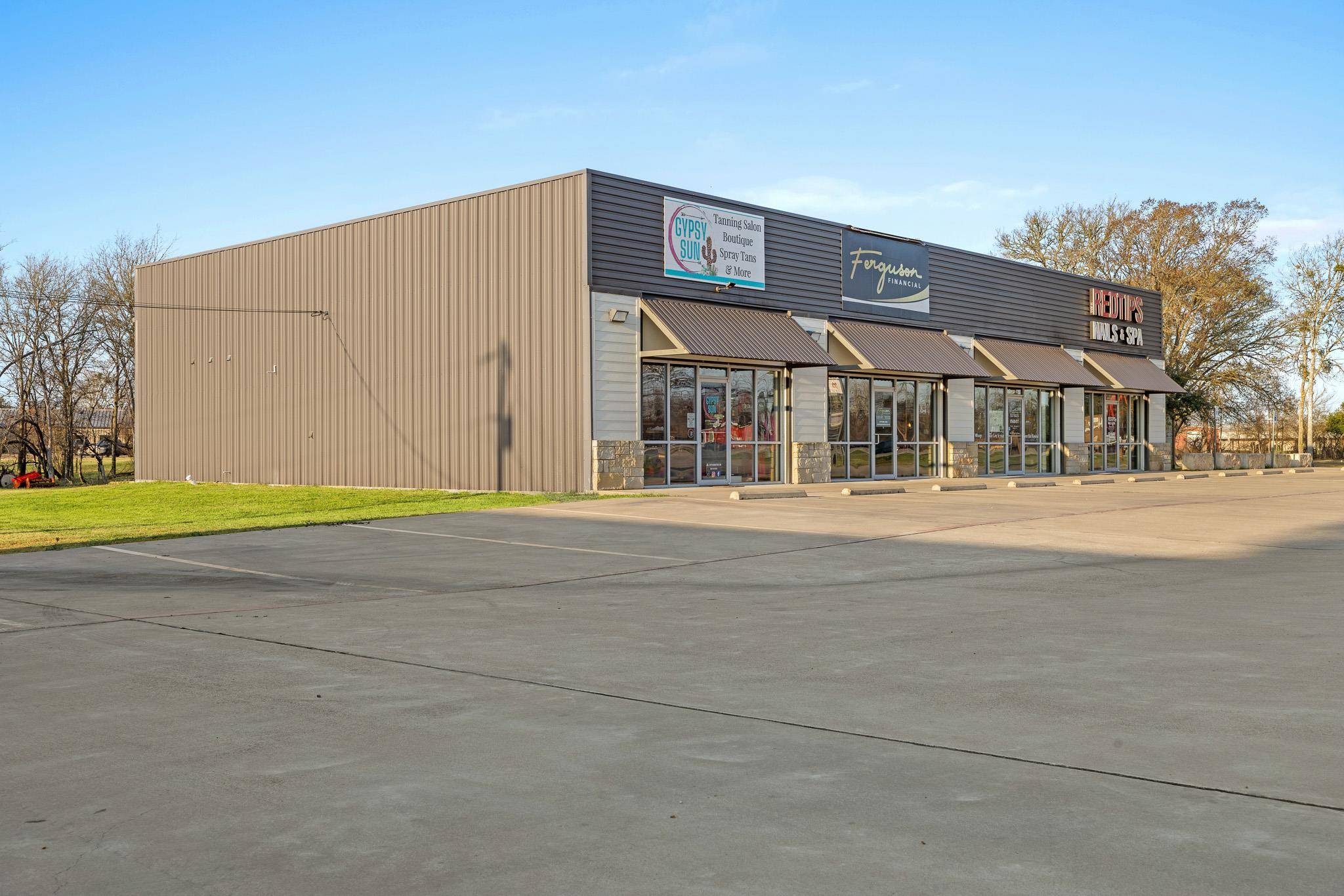 La Grange, TX 78945,1417 W State Highway 71 HWY