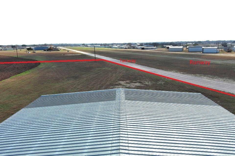 Marion, TX 78124,102 Windsock LN