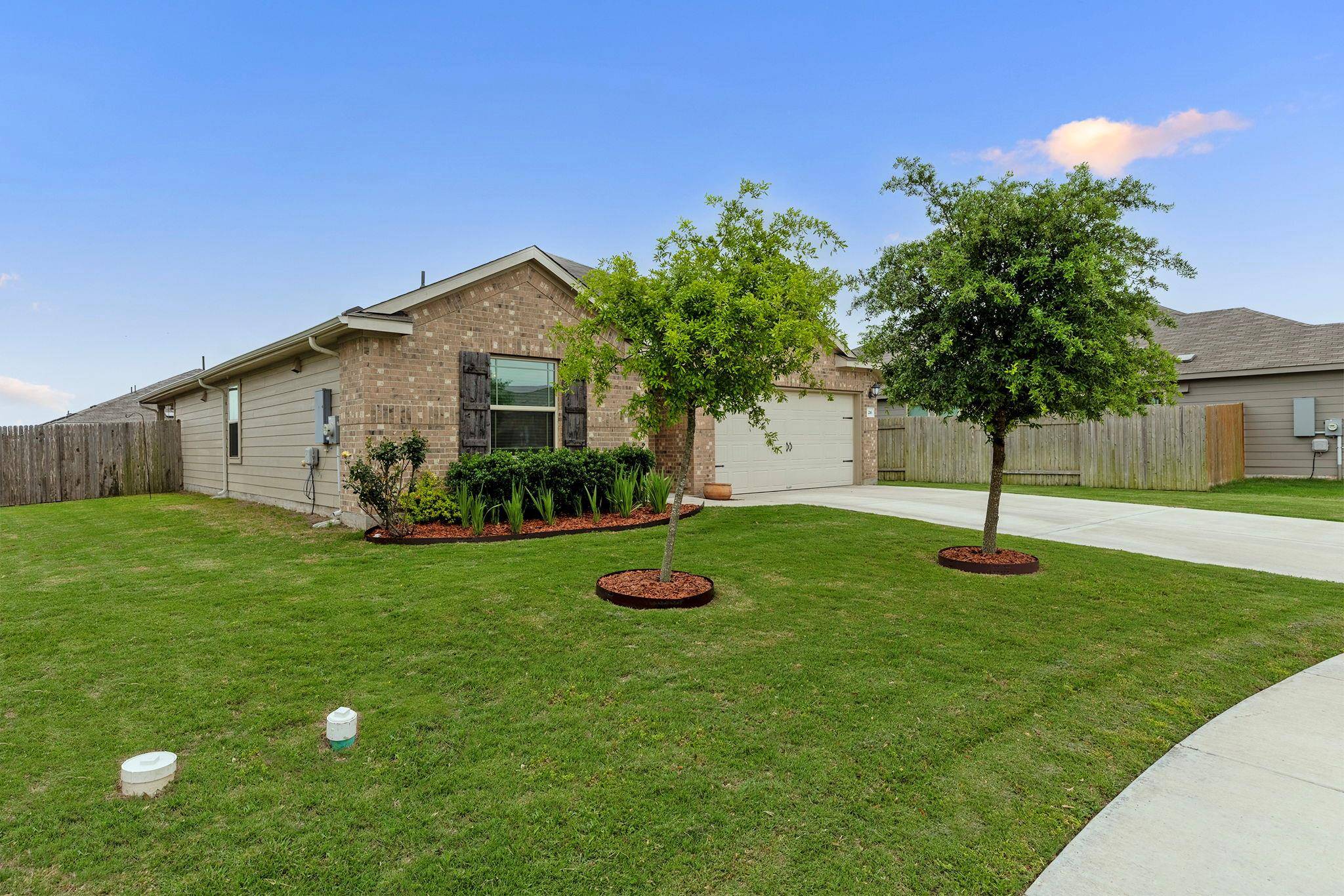 Hutto, TX 78634,216 Pearland ST