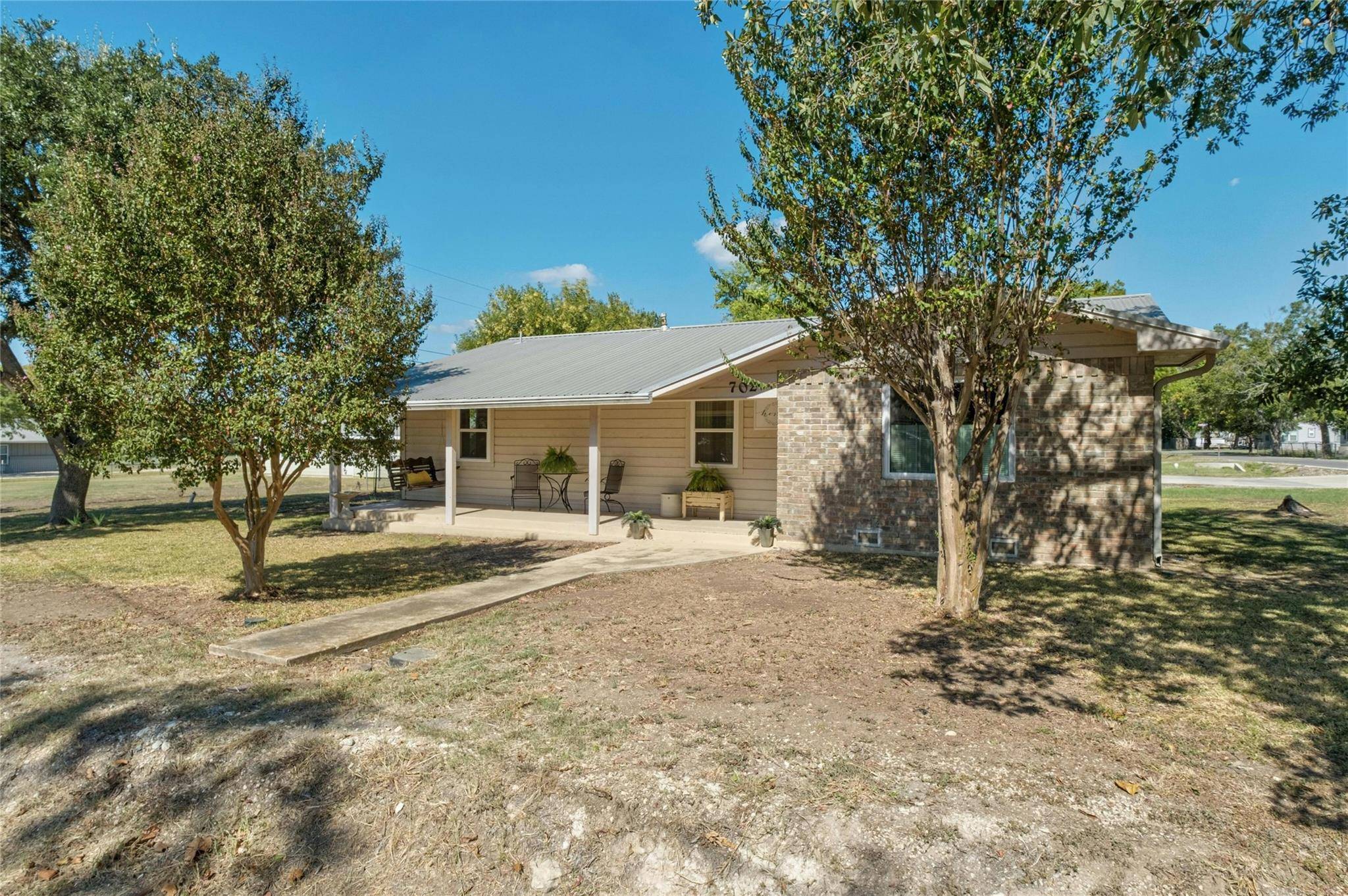 Kyle, TX 78640,702 S Groos ST