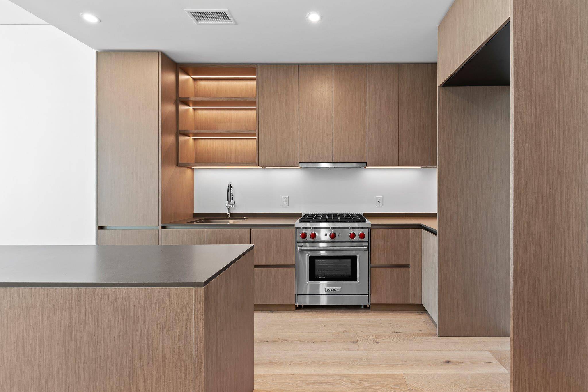 Austin, TX 78701,610 Davis ST #5206