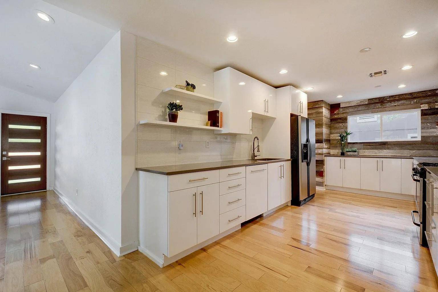 Austin, TX 78758,11513 Guernsey DR