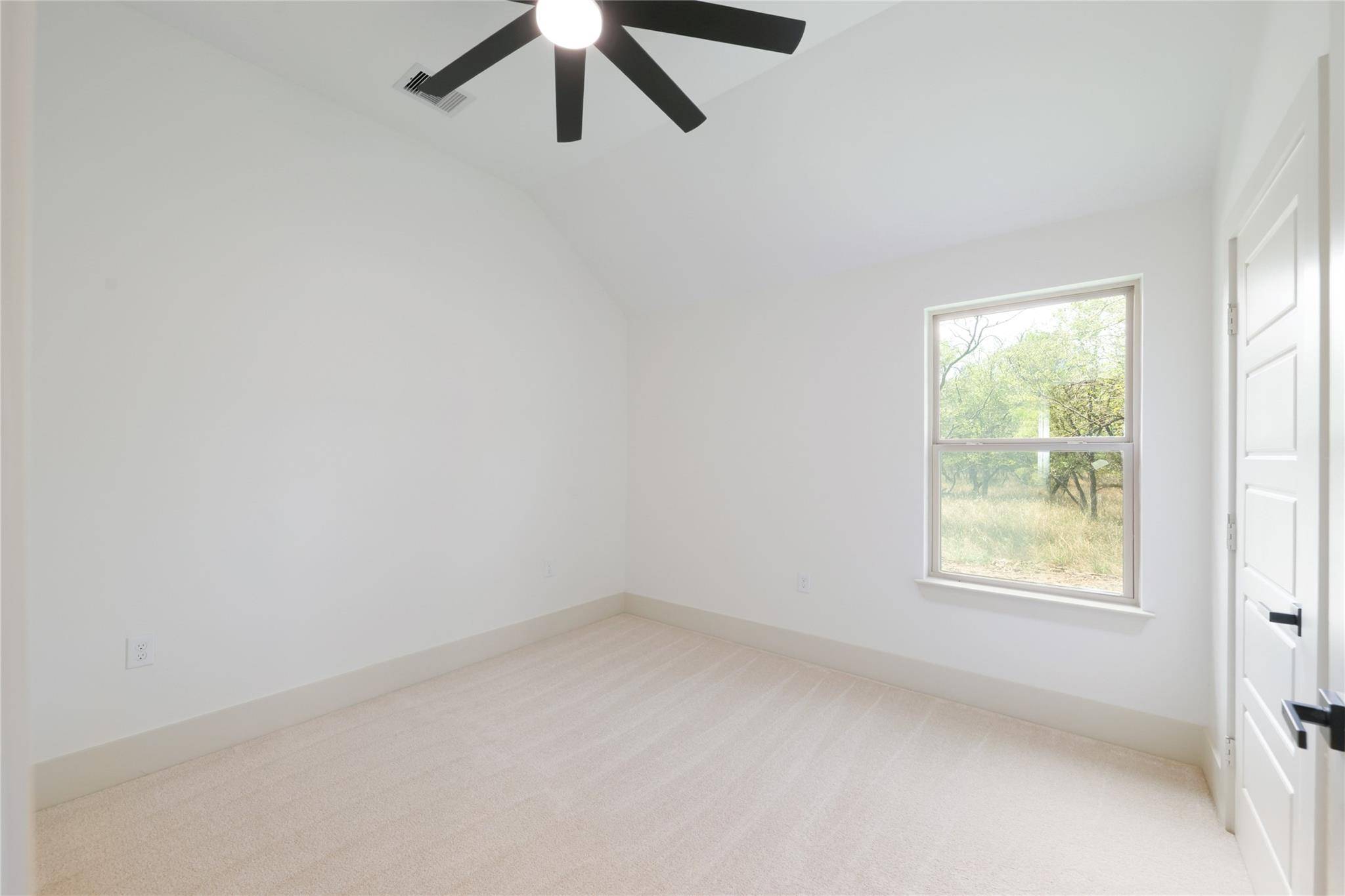 Bastrop, TX 78602,193 Mokulua LN