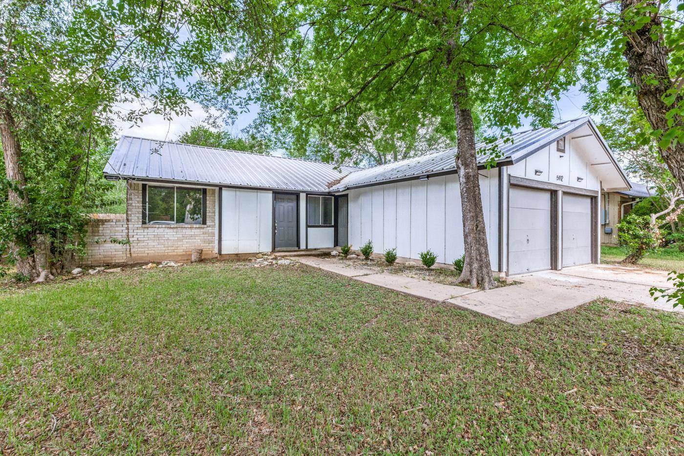 Austin, TX 78744,5912 Wagon BND