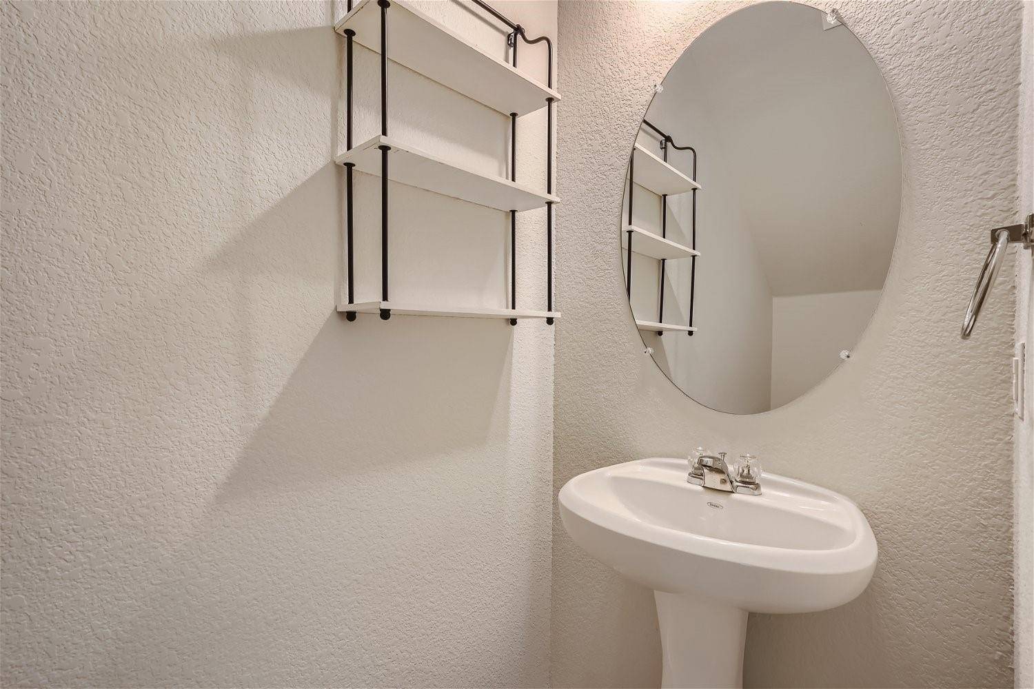 Leander, TX 78641,232 Brady Creek WAY