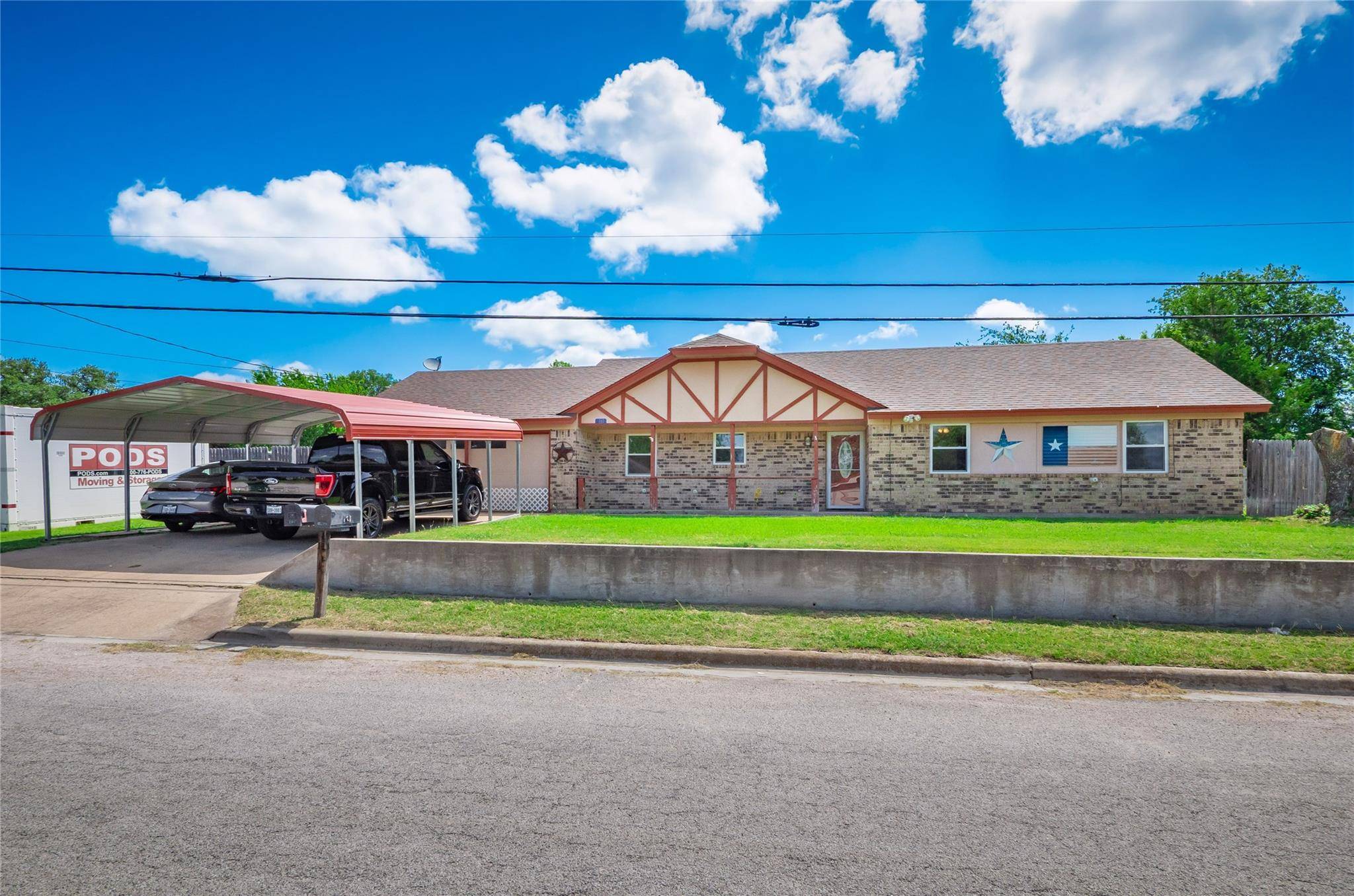 Kempner, TX 76539,261 Falcon LN