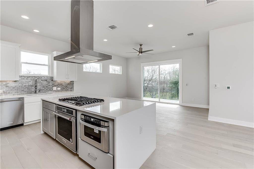 Austin, TX 78723,5002 Pecan Springs RD #10