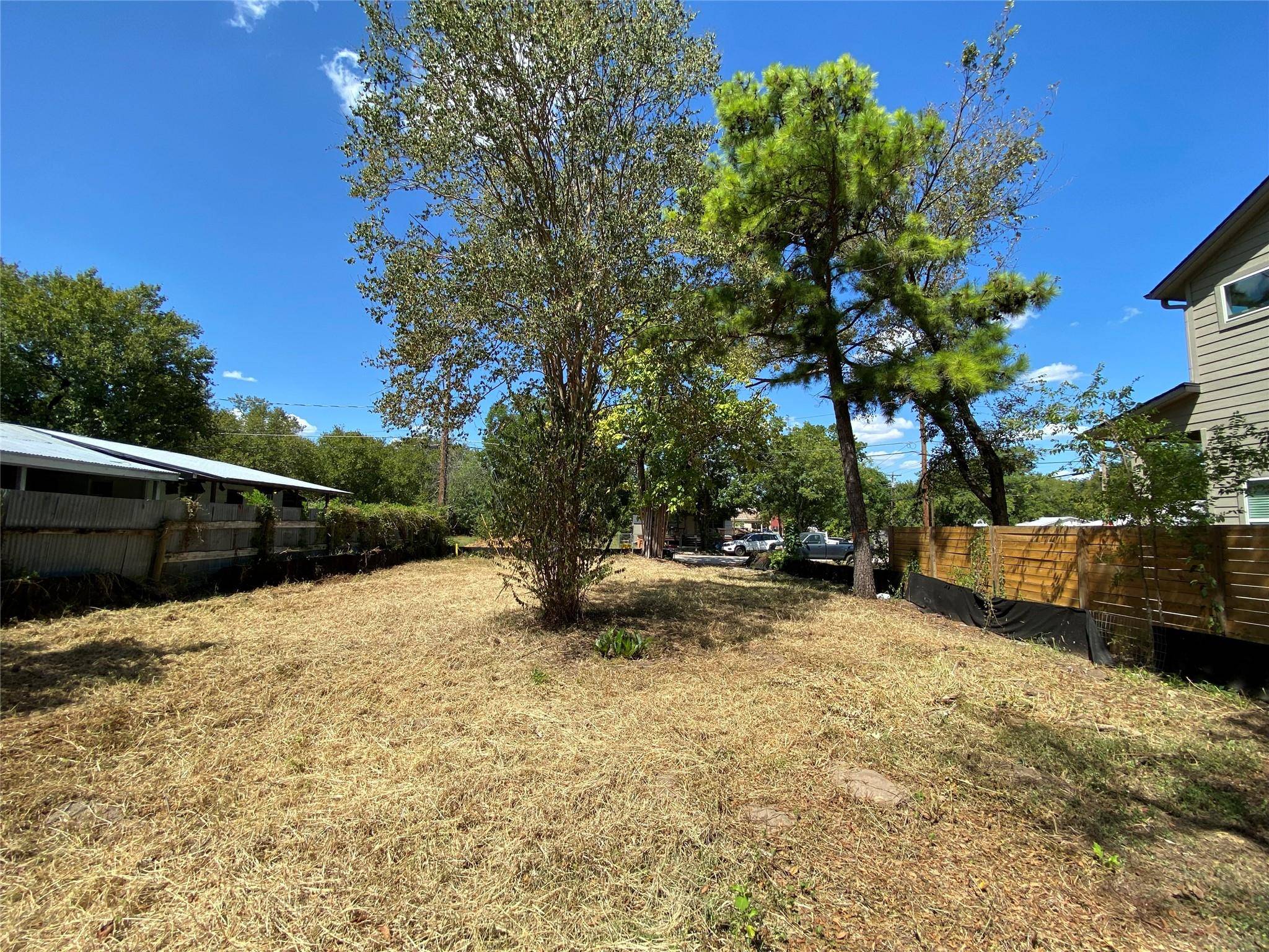 Austin, TX 78741,6213 Vera LN